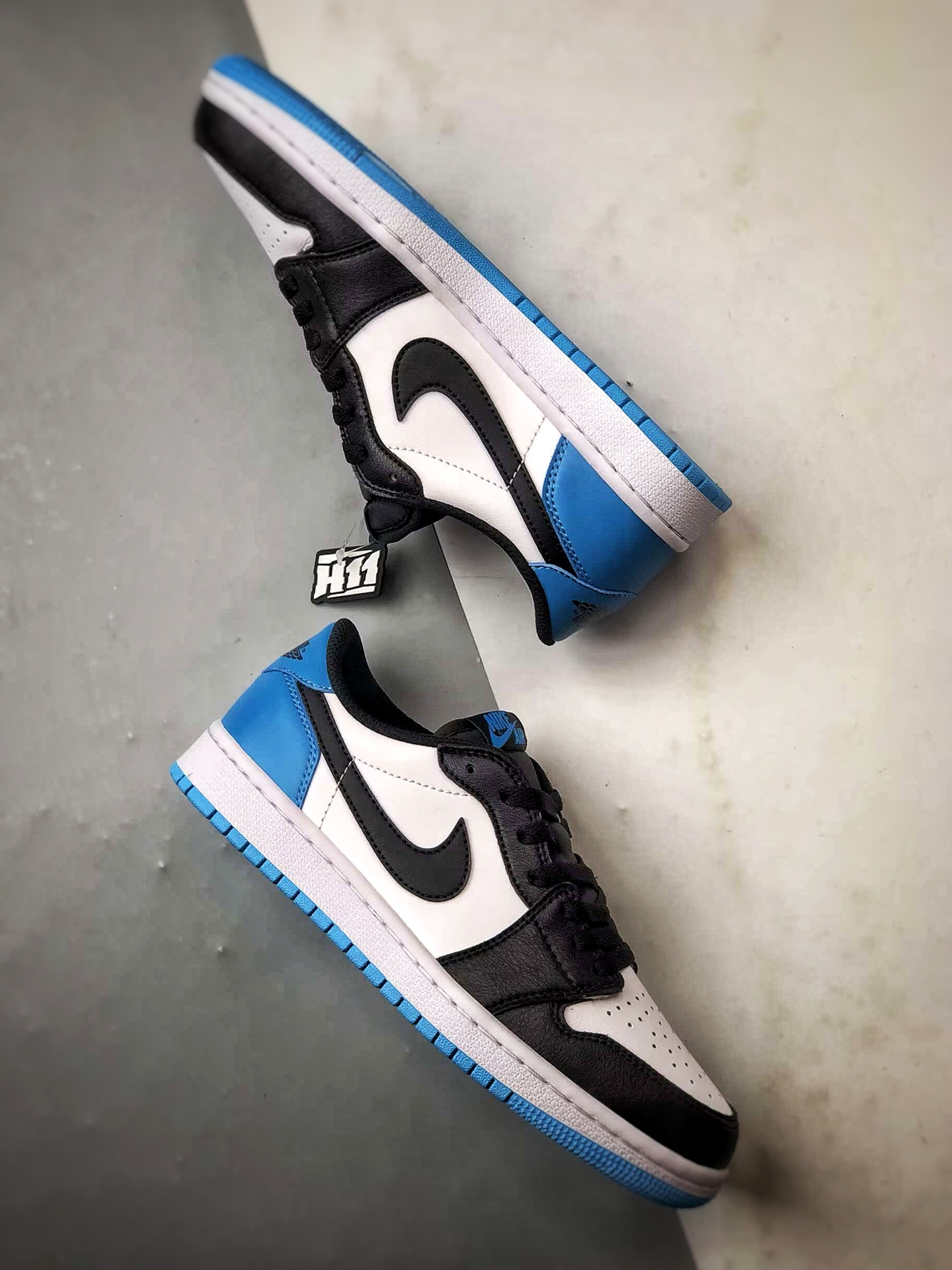 Air Jordan 1 Retro Low 黑白蓝 CZ0790-104