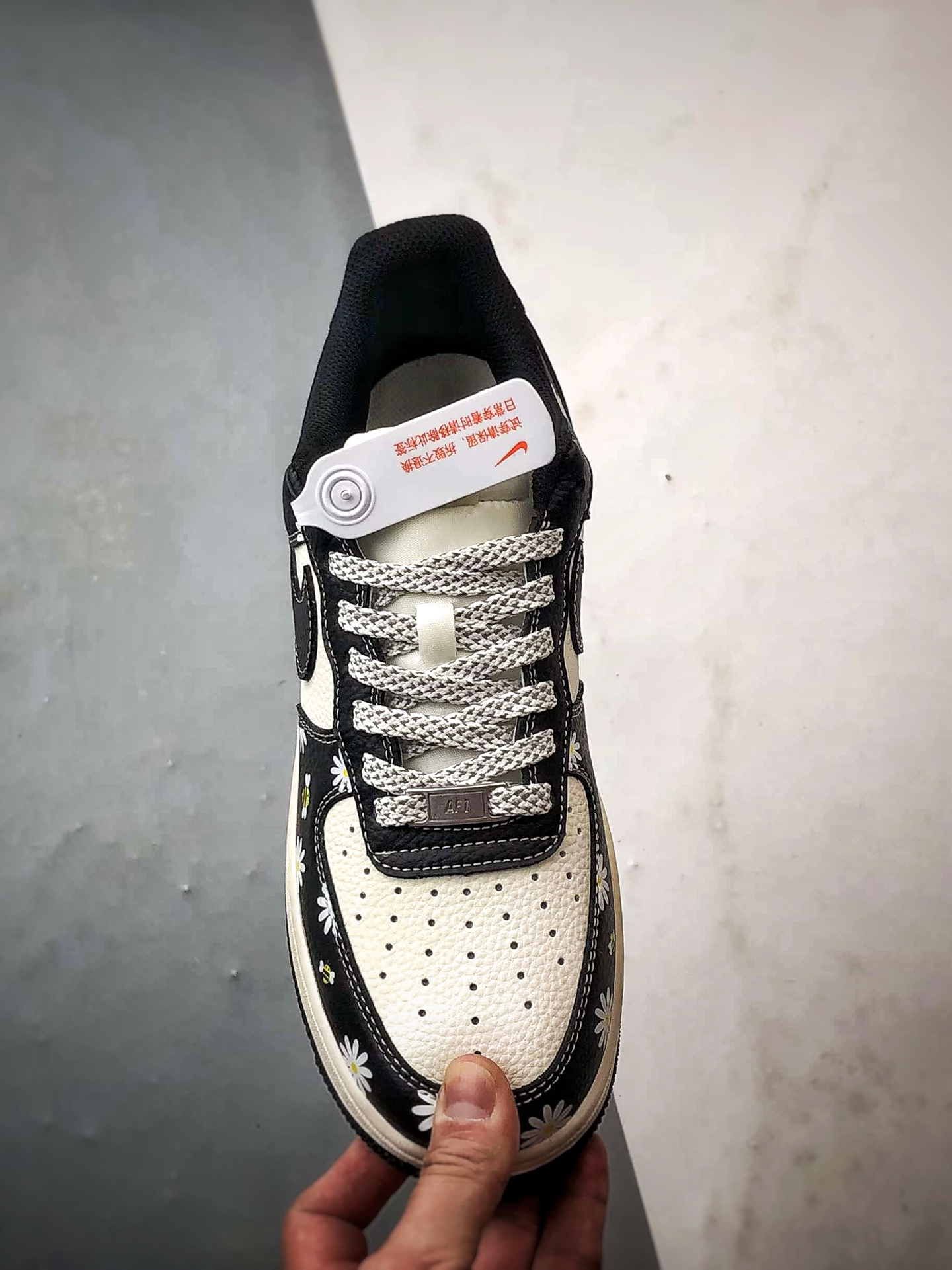 Air Force 1 Low 小雏菊印花黑白 JP8048-004