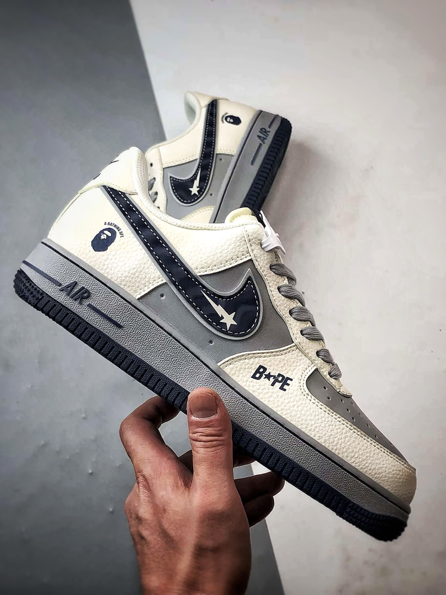 Bape x Air Force 1 Low 米灰藏蓝 SM6668-111