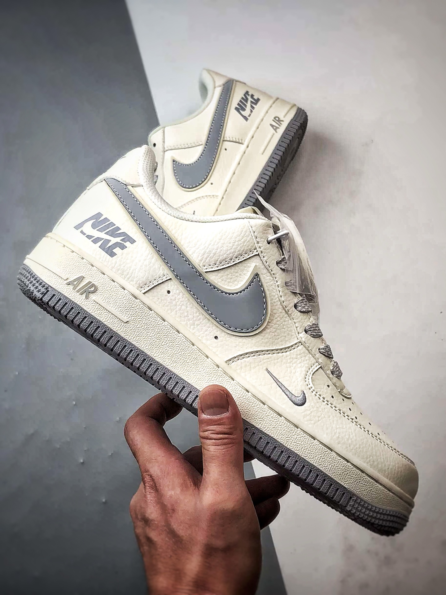 Air Force 1 '07 Low 白灰反光钩 CS5288-042