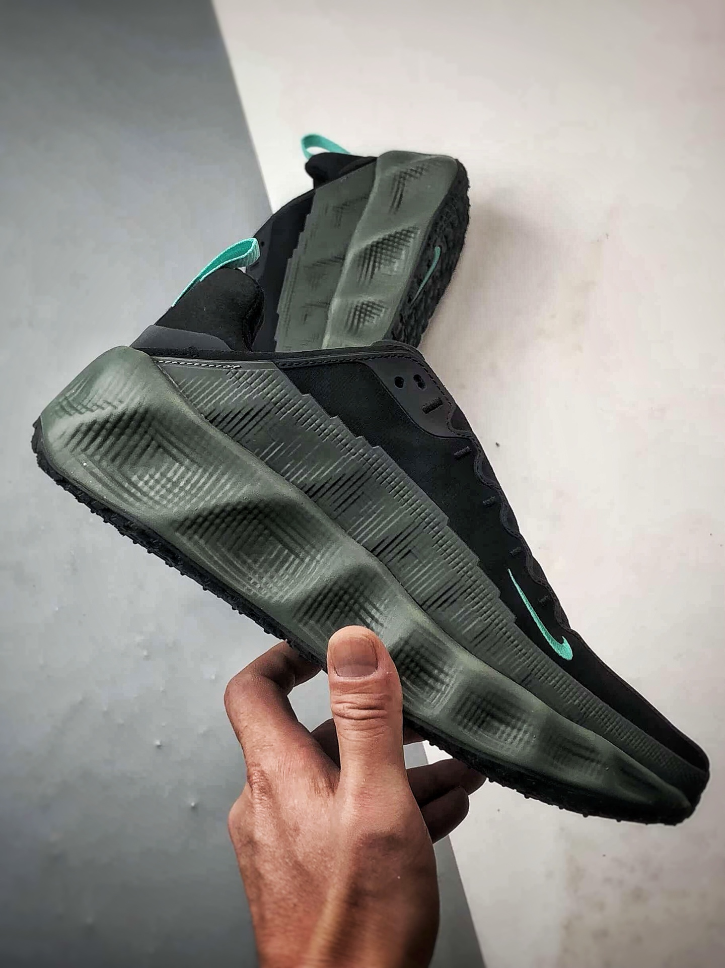 NK Ava Rover 黑绿 舒适百搭低帮复古运动鞋 NK Ava Rover 黑绿 舒适百搭低帮复古运动鞋