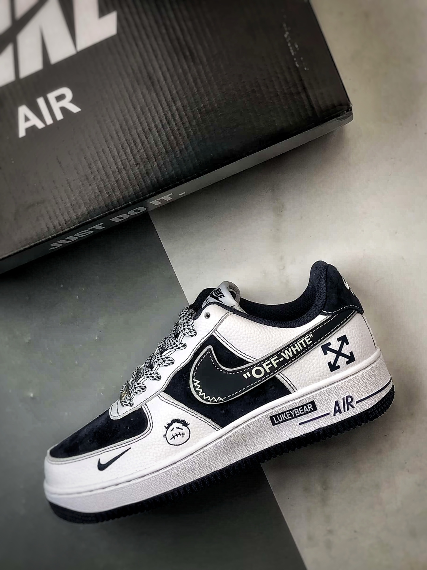 OW x Air Force 1 Low 白深蓝 HV5999-002 OW x Air Force 1 Low 白深蓝 HV5999-002