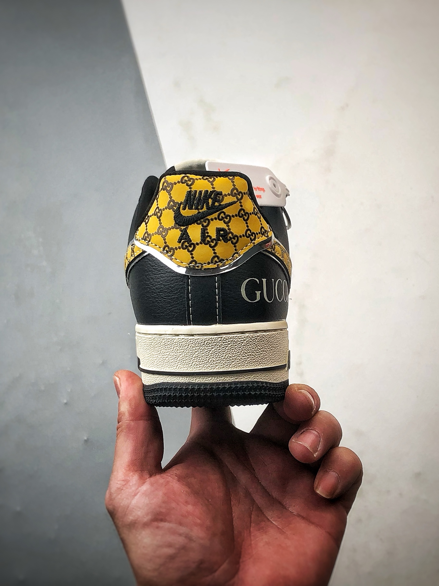 Gucci x Air Force 1 Low 米灰黑黄 DF0188-104