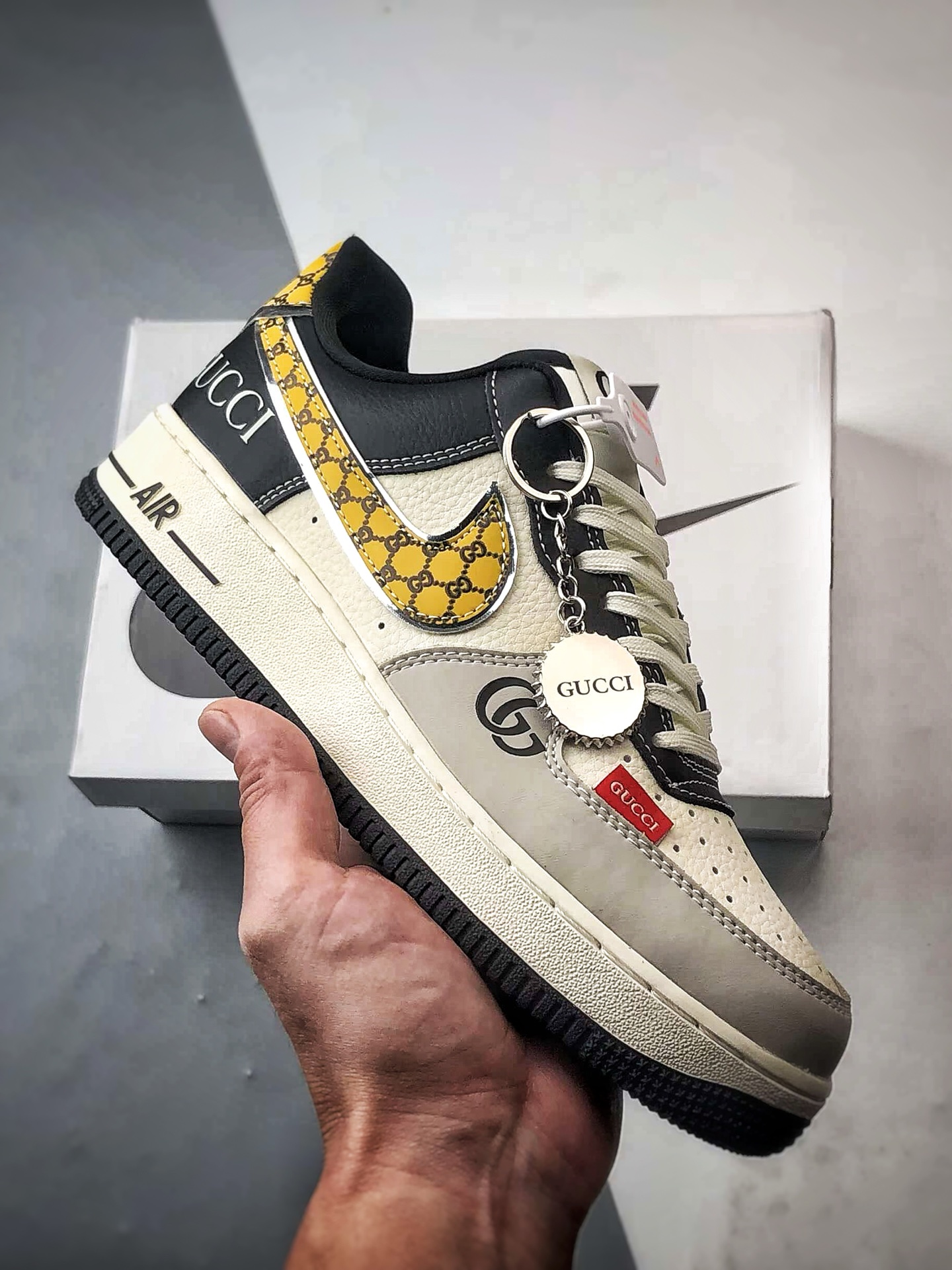 Gucci x Air Force 1 Low 米灰黑黄 DF0188-104