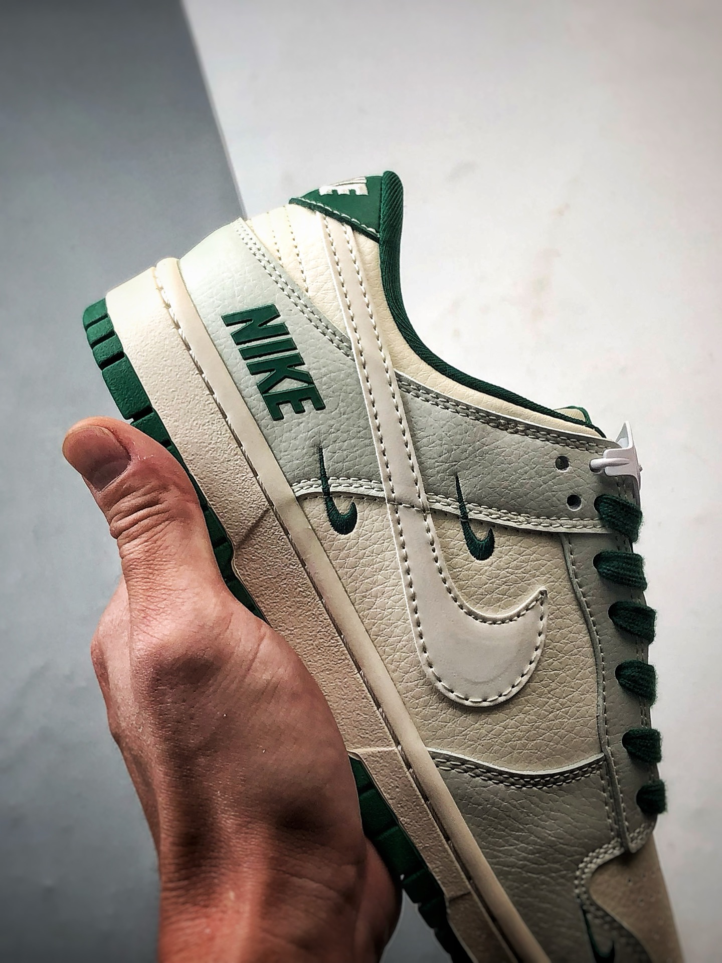 NK Dunk Low Retro ”DIY高端定制” NK米白绿三小钩 低帮休闲运动板鞋 JP1628-063