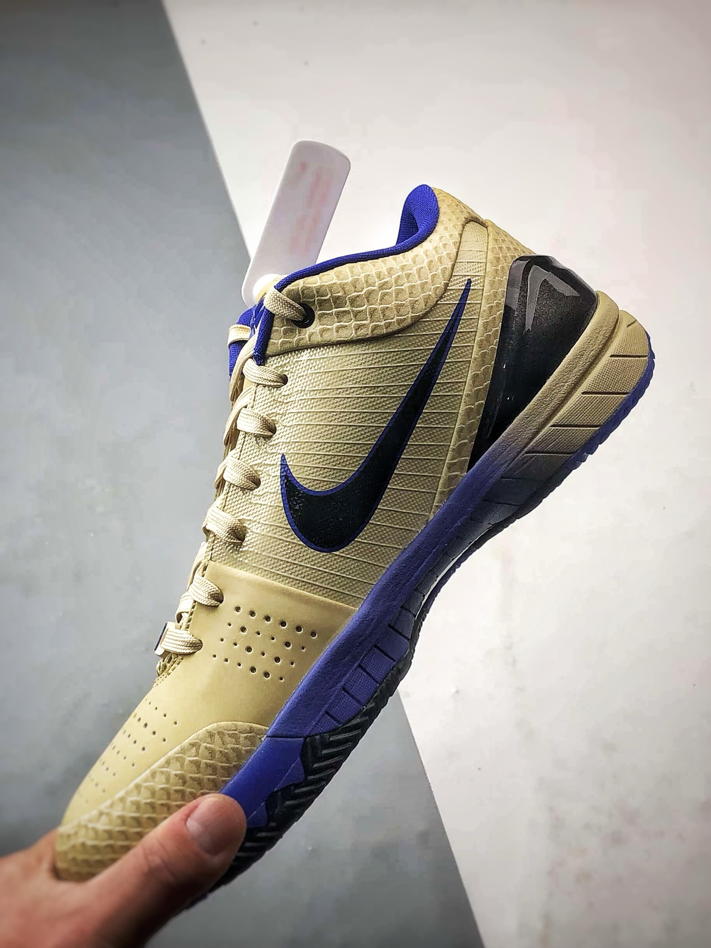 NK Zoom Kobe 4 protro 灭世纯原科比4代 巴萨联名金黑紫 IM2532-701