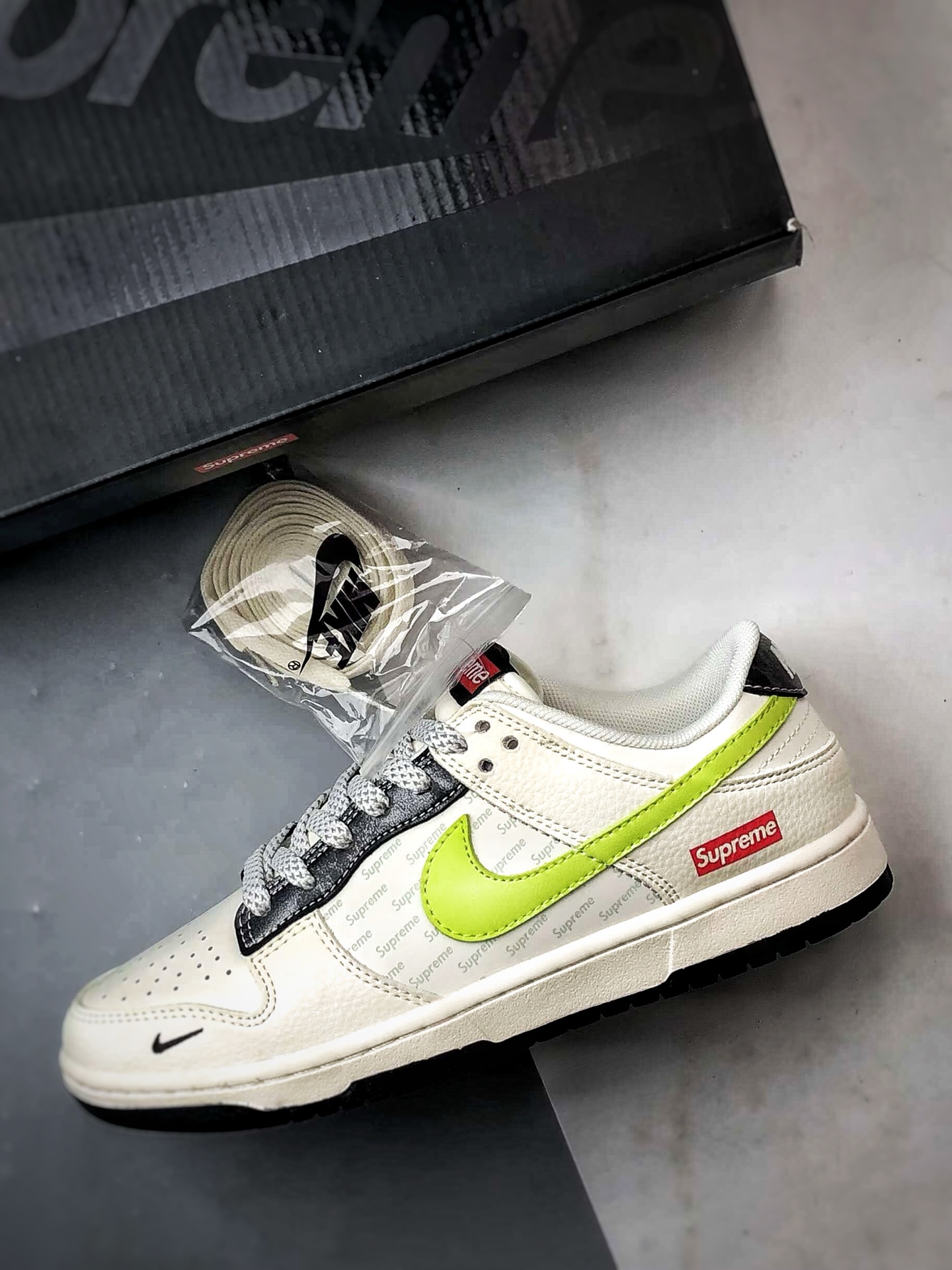 NK Dunk Low Retro ”DIY高端定制” Sup米黑浅绿钩 低帮休闲运动板鞋 XS6089-625