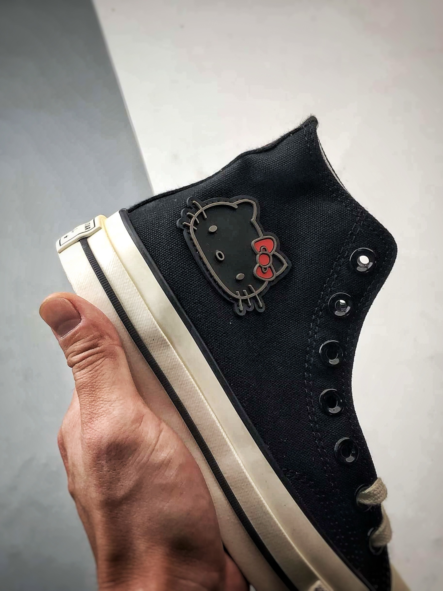 Converse x Hello Kitty 联名款 新品 舒适高帮硫化休闲鞋 163902C Converse x Hello Kitty 联名款 新品 舒适高帮硫化休闲鞋 163902C