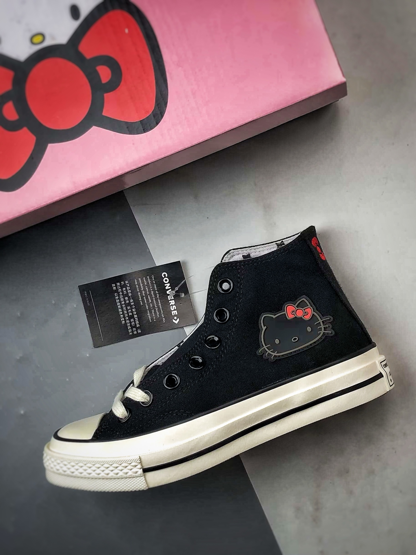 Converse x Hello Kitty 联名款 新品 舒适高帮硫化休闲鞋 163902C Converse x Hello Kitty 联名款 新品 舒适高帮硫化休闲鞋 163902C