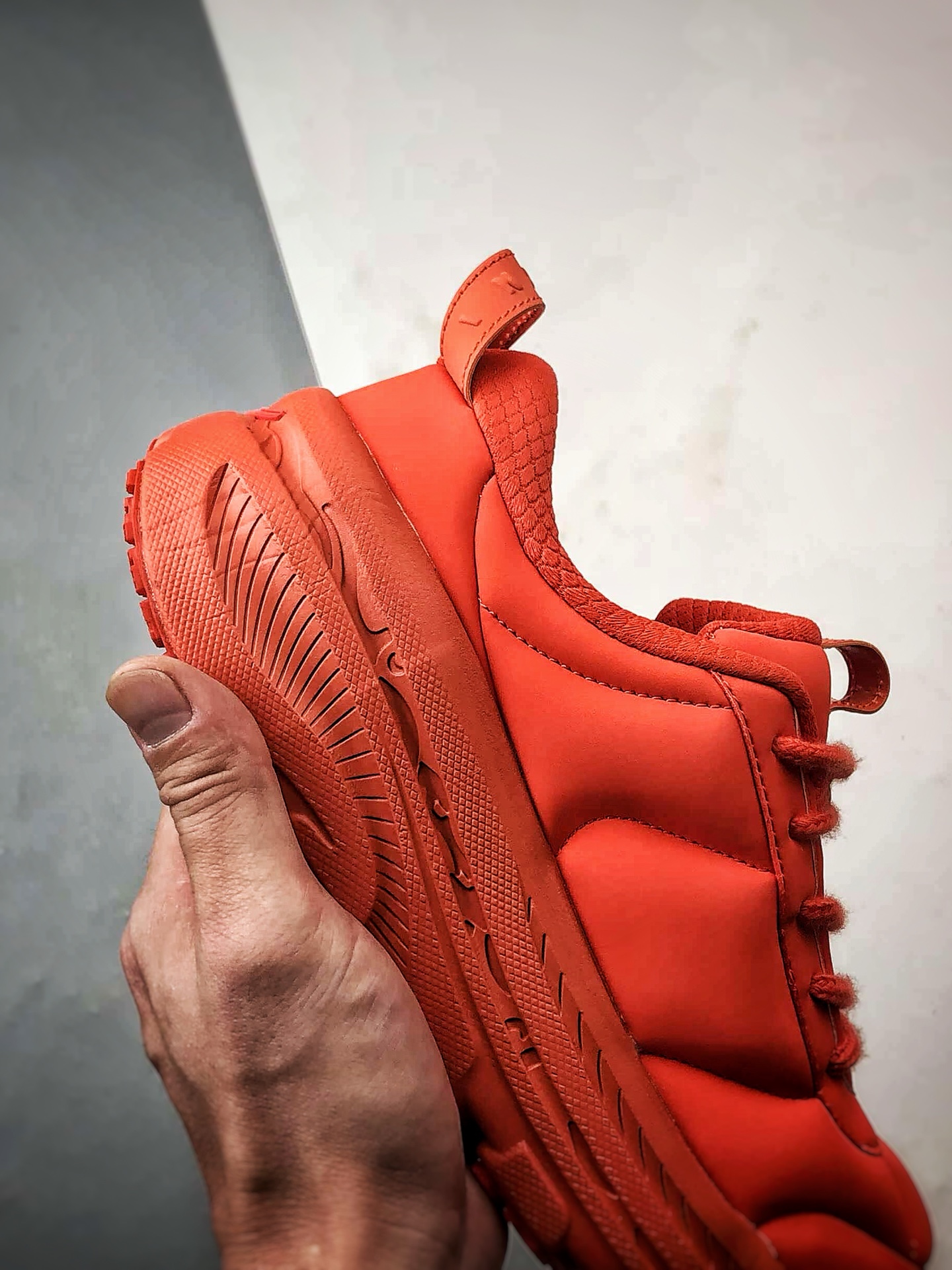 MARNI x Hoka One One Bondi B3LS 红色 跨界联名低帮户外越野面包跑步鞋 1170631-PNCN MARNI x Hoka One One Bondi B3LS 红色 跨界联名低帮户外越野面包跑步鞋 1170631-PNCN