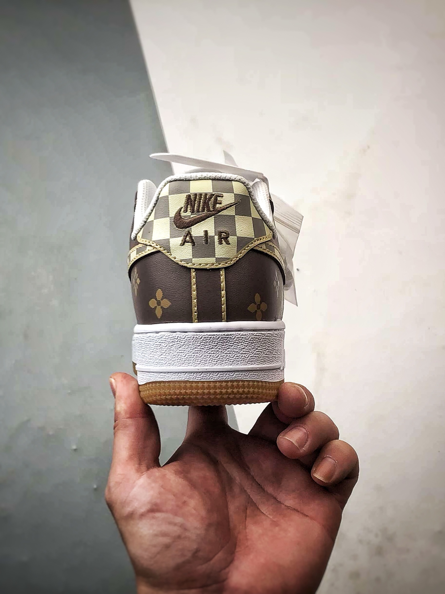 Air Force 1 '07 Low 印花棕米格子 DJ2739-100