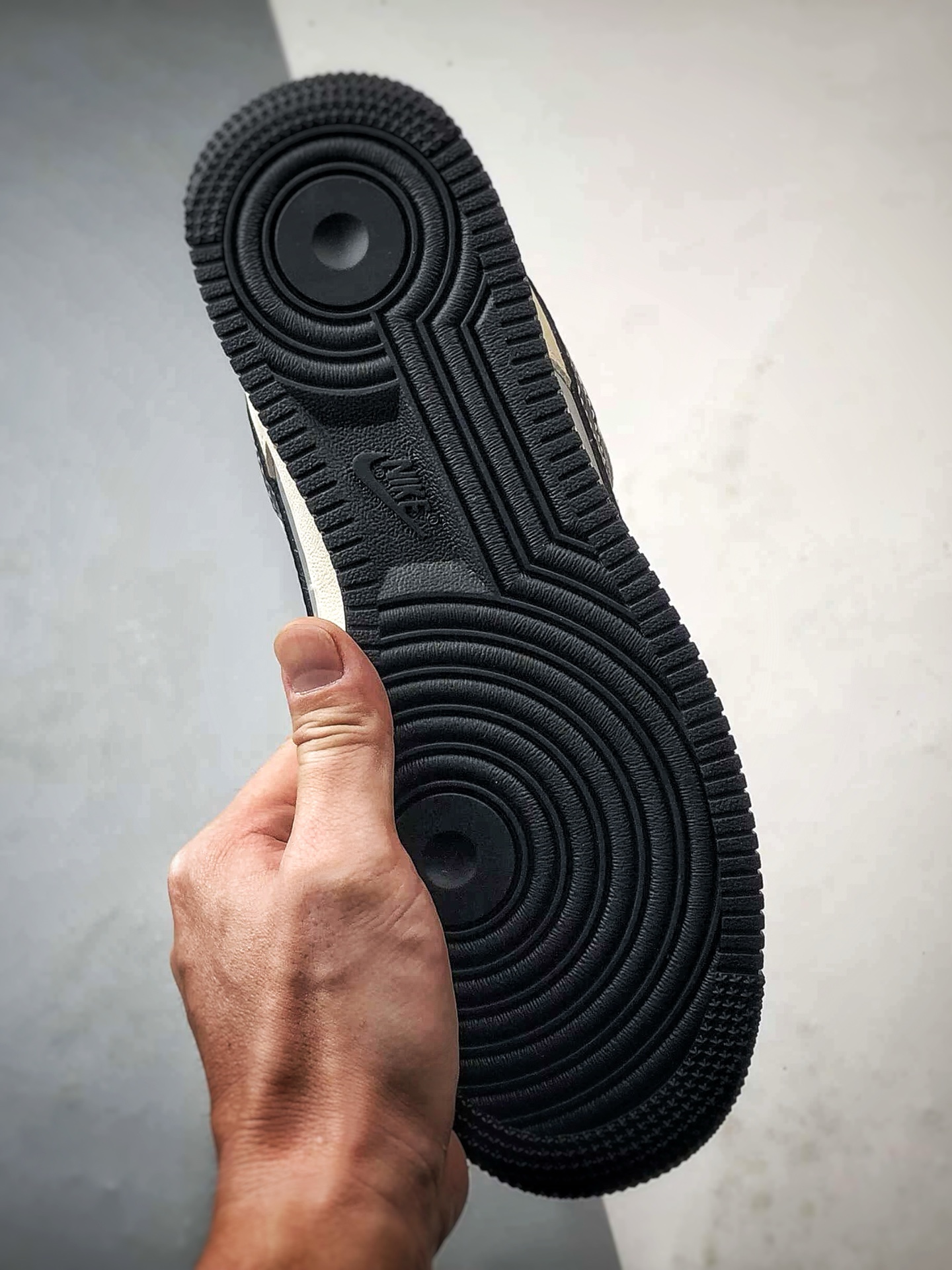 Stussy x Air Force 1 Low 米灰黑 原 JS8028-017