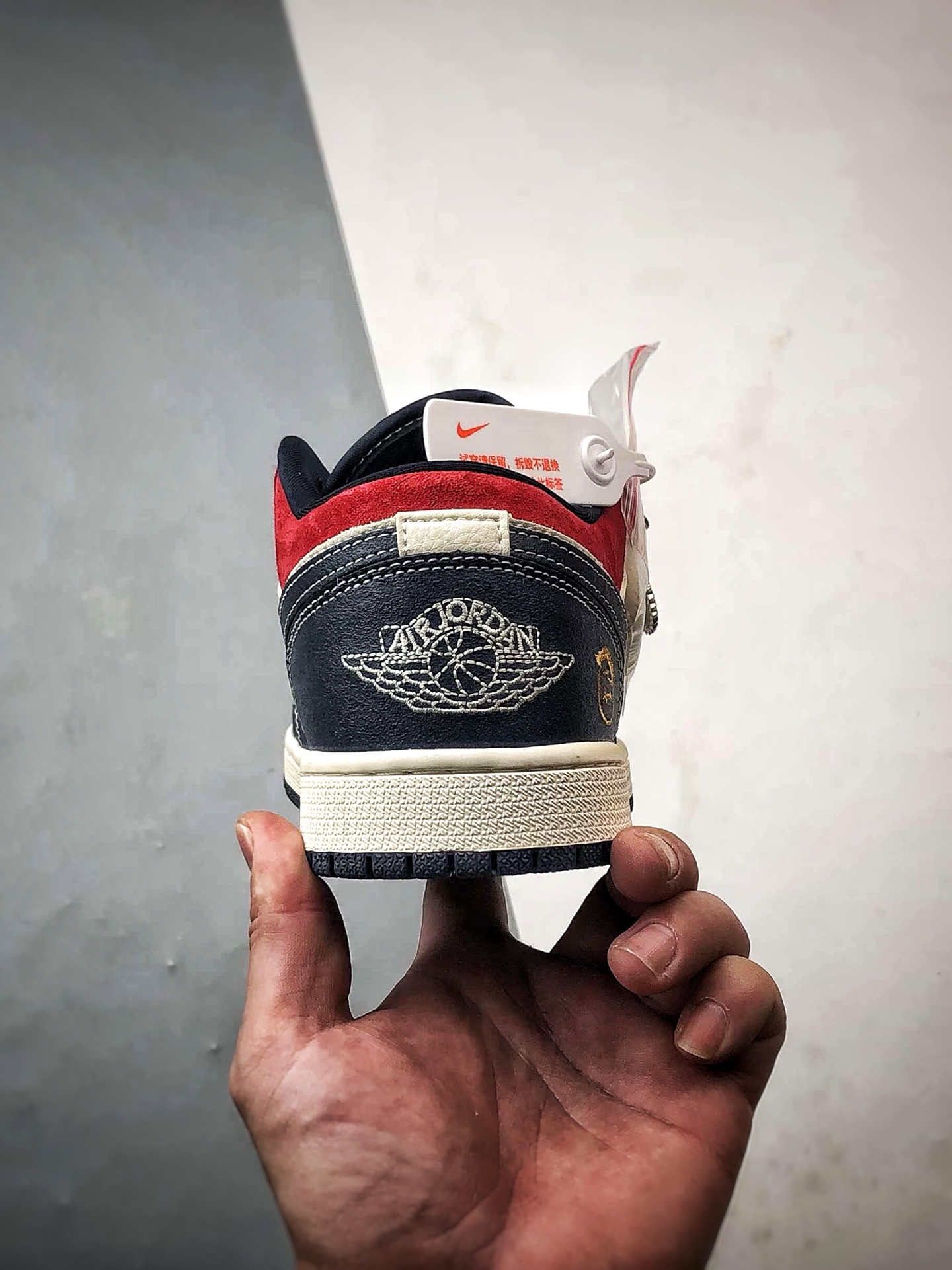 Air Jordan 1 Low ”高端定制” 鬼脸米蓝红 LR8888-017