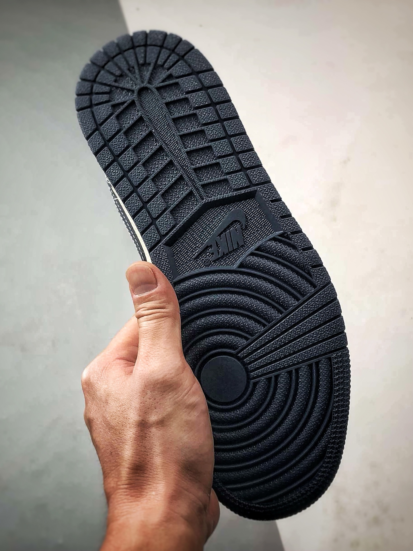 Air Jordan 1 Low ”高端定制” 鬼脸米蓝红 LR8888-017