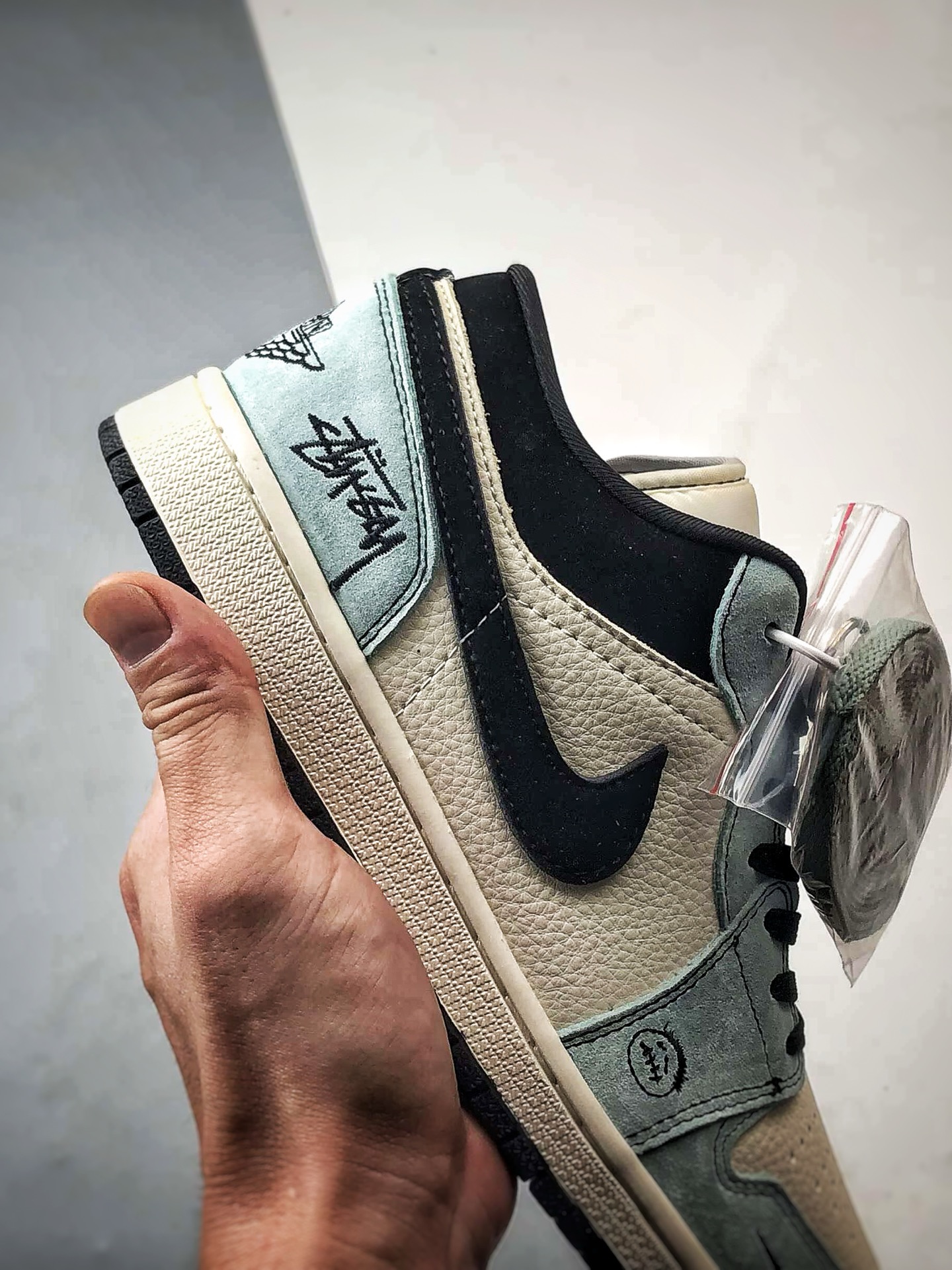 Air Jordan 1 Low ”高端定制” 斯图西米蓝黑 QJ1988-005