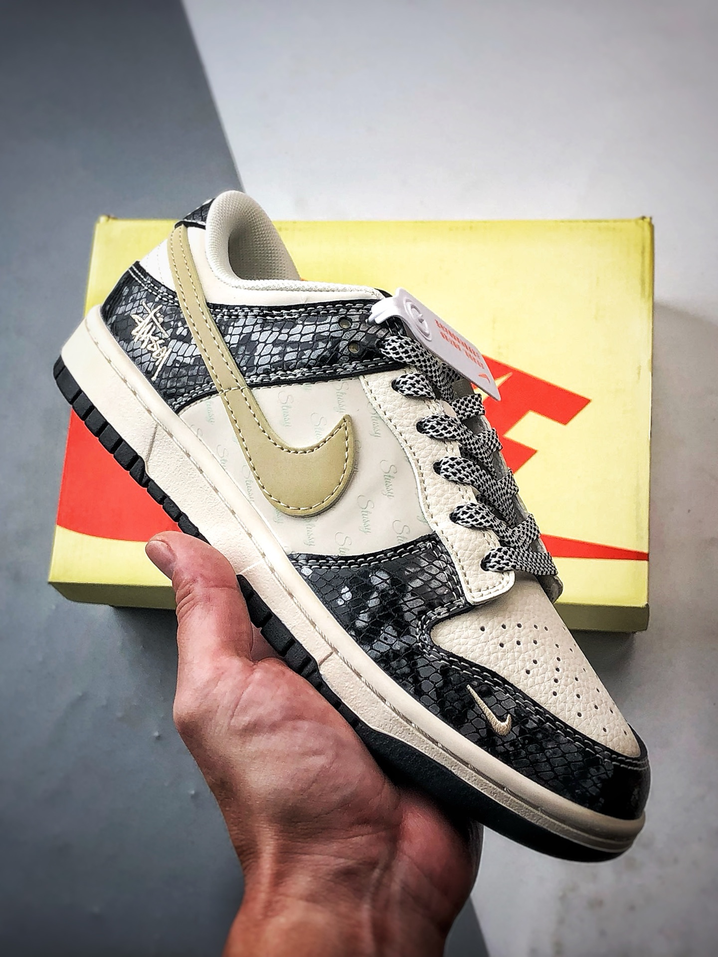 NK Dunk Low Retro ”DIY高端定制” 斯图西蛇纹米黑黄钩 低帮休闲运动板鞋 XS6089-636