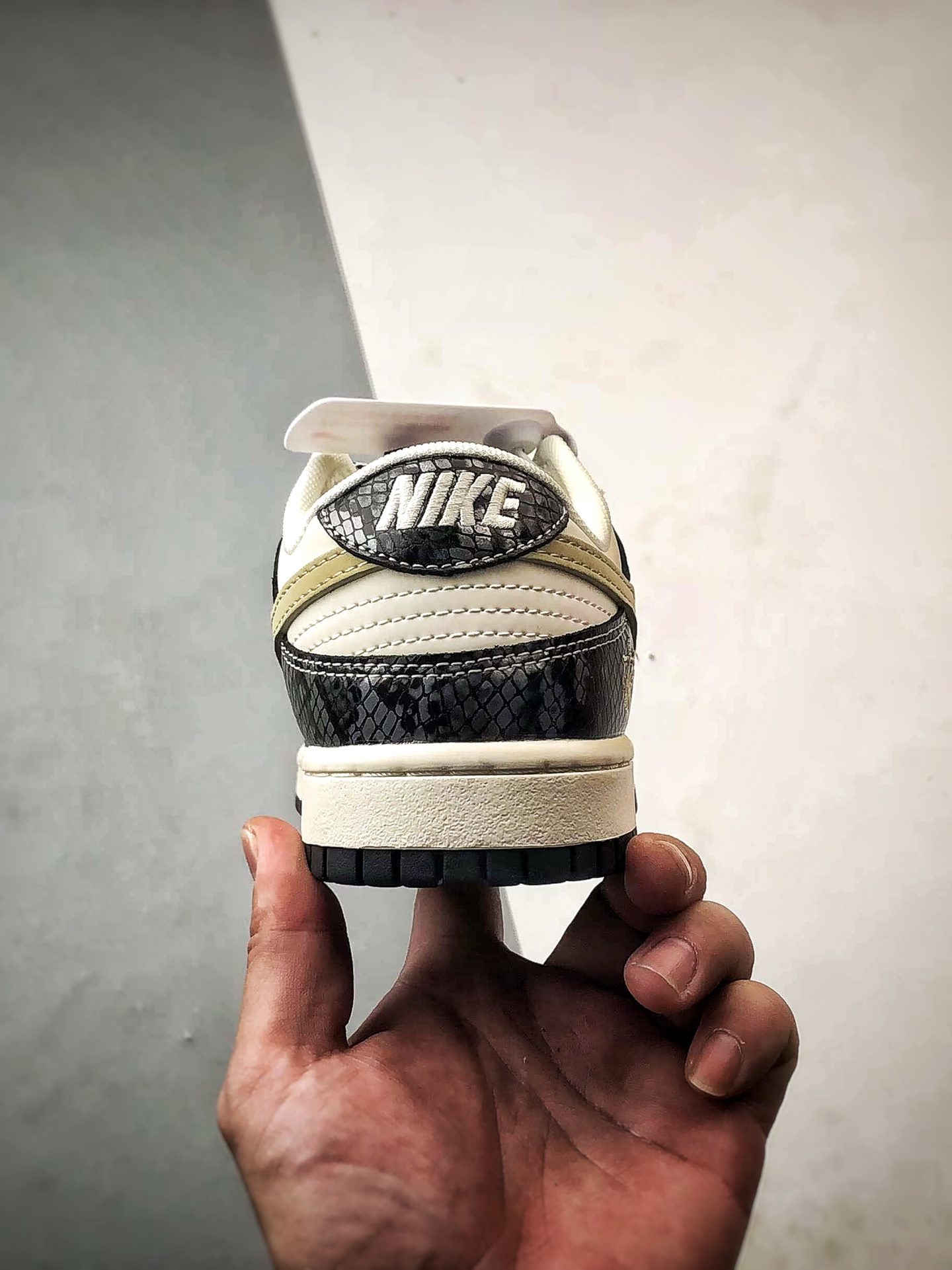 NK Dunk Low Retro ”DIY高端定制” 斯图西蛇纹米黑黄钩 低帮休闲运动板鞋 XS6089-636