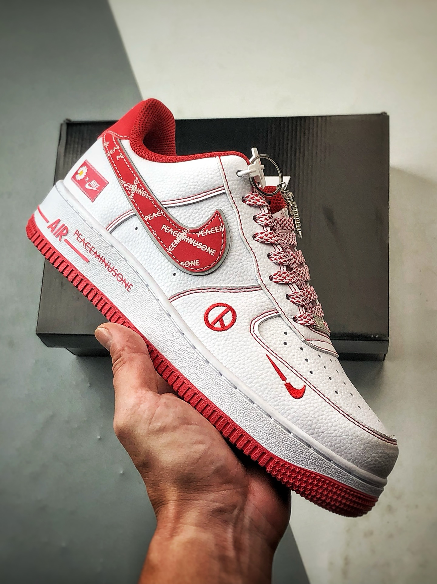 小雏菊 x Air Force 1 Low 白红印花 HV5999-008