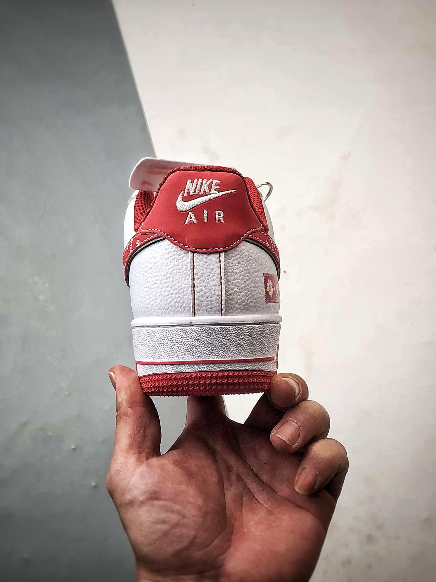 小雏菊 x Air Force 1 Low 白红印花 HV5999-008