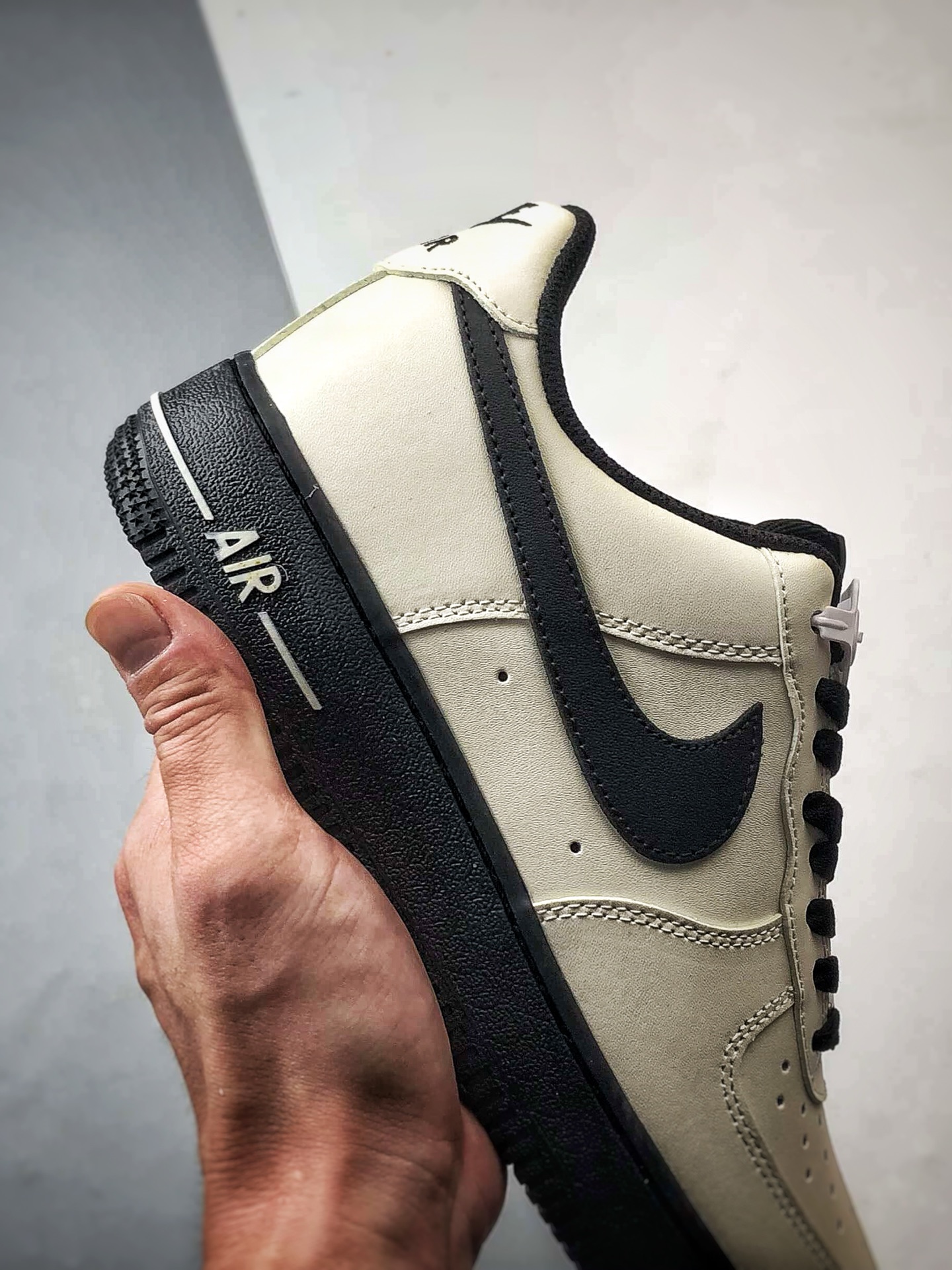 定制球鞋Air Force 1 Low 黑武士 米黑 经典休闲运动板鞋 ZH0316-143