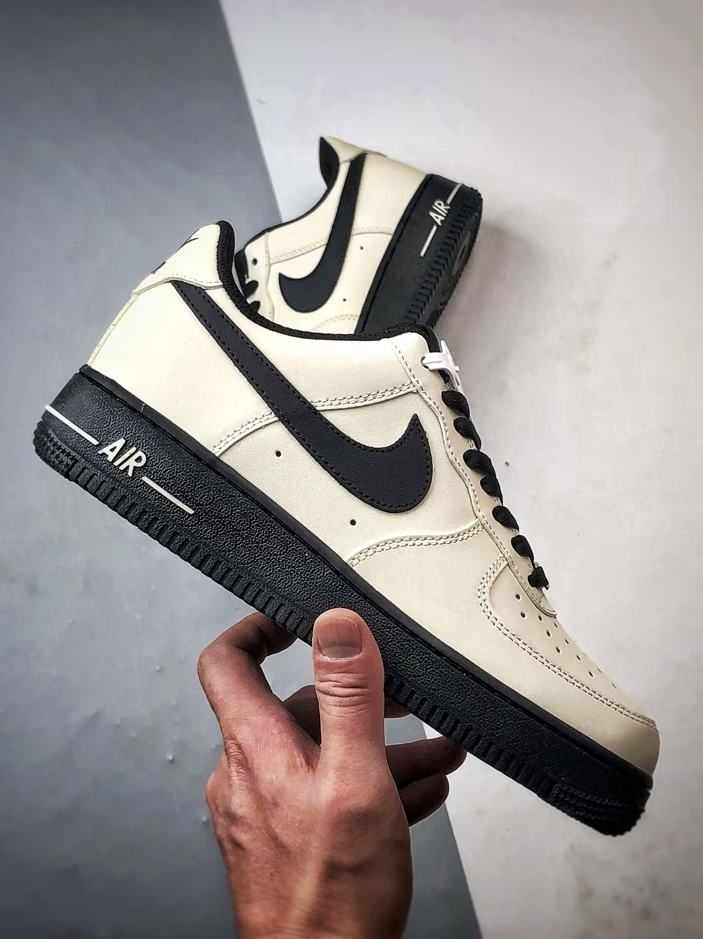 定制球鞋Air Force 1 Low 黑武士 米黑 经典休闲运动板鞋 ZH0316-143