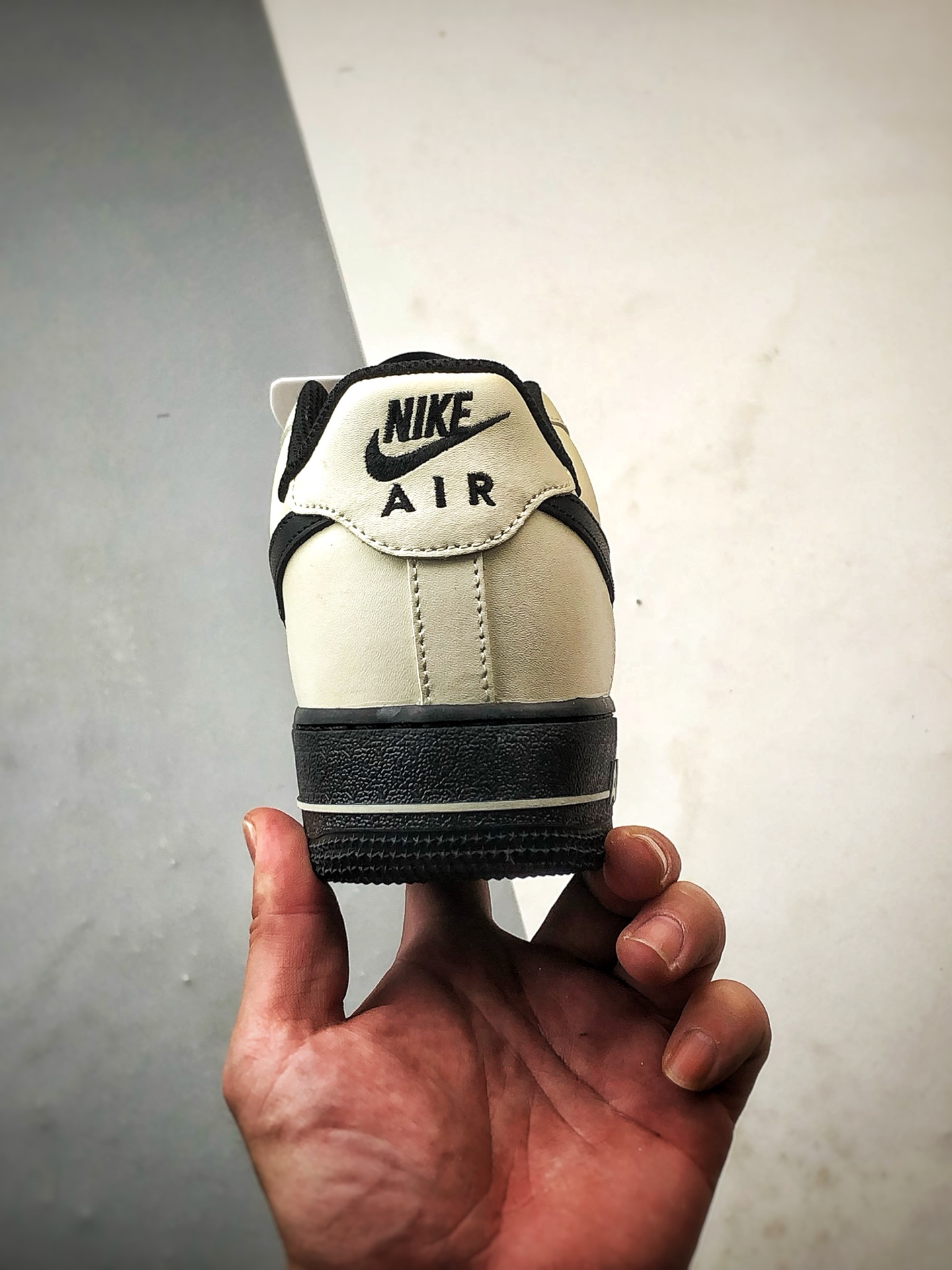 定制球鞋Air Force 1 Low 黑武士 米黑 经典休闲运动板鞋 ZH0316-143