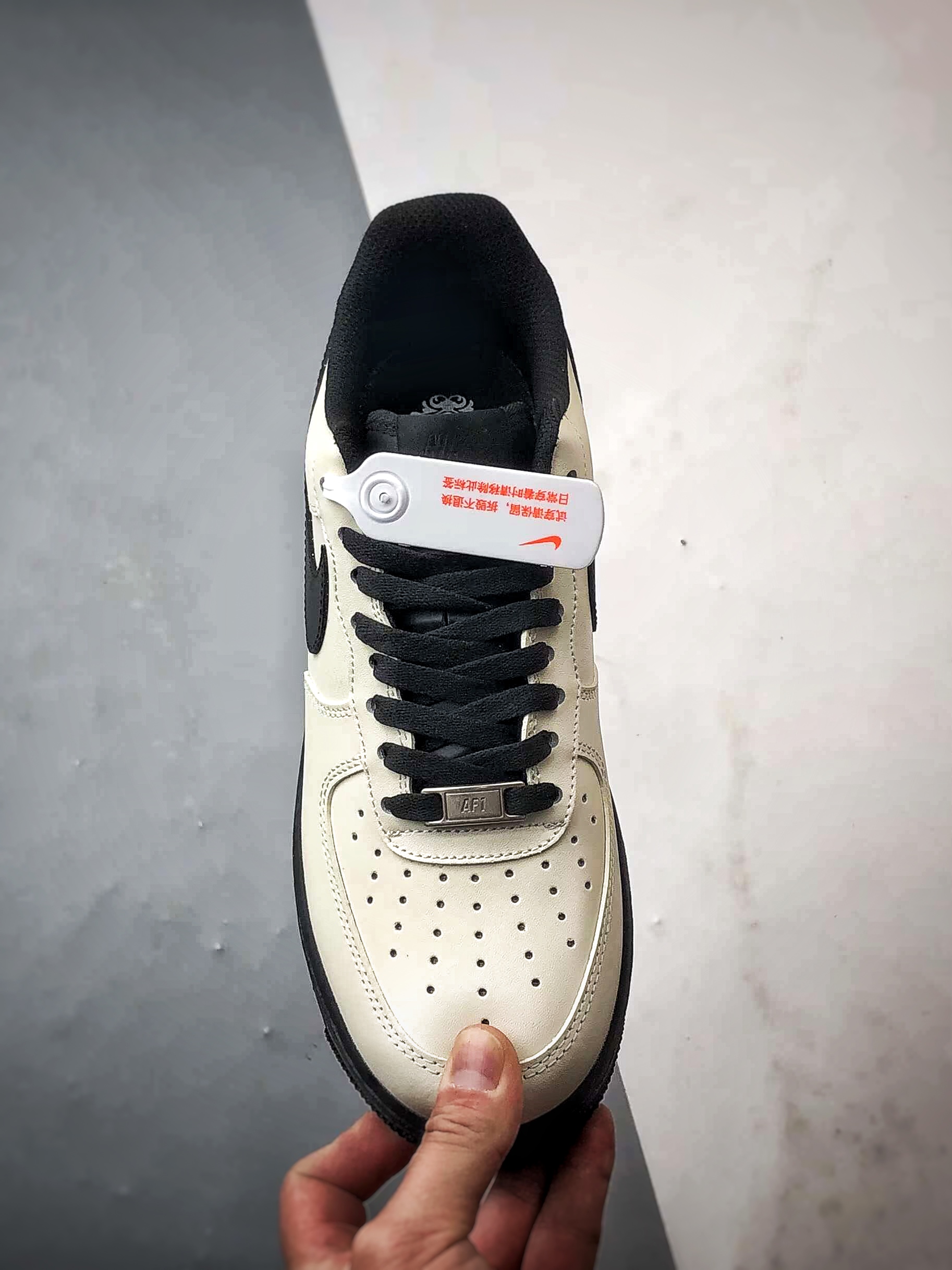 定制球鞋Air Force 1 Low 黑武士 米黑 经典休闲运动板鞋 ZH0316-143