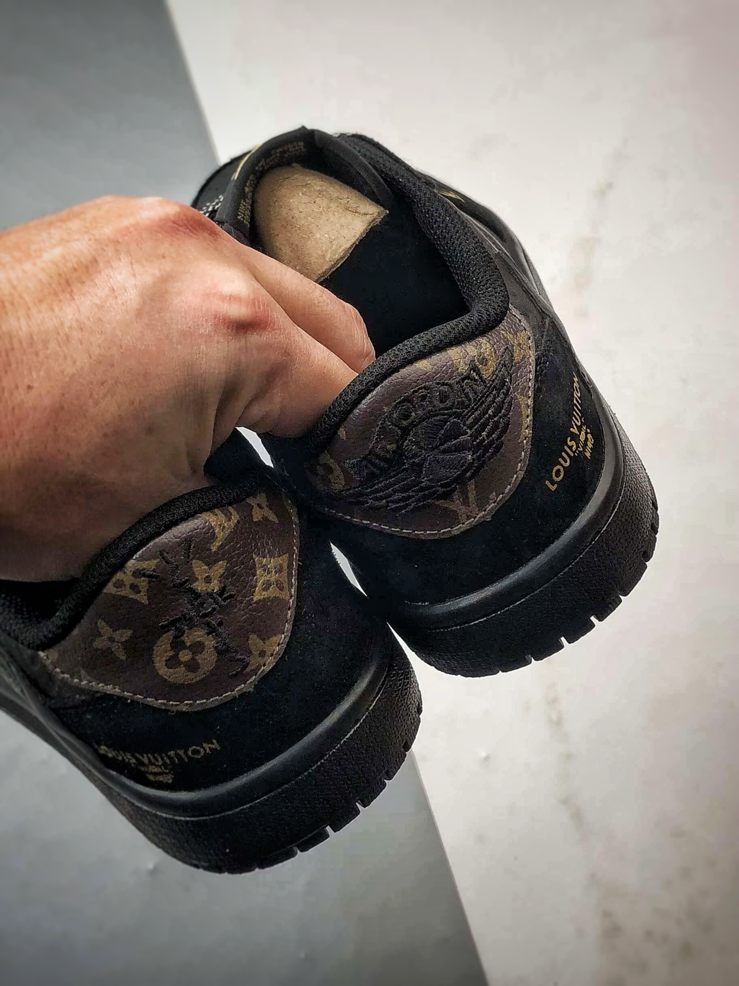 290 Air Jordan 1 Low ”高端定制” LV压花黑棕倒钩 DZ5899-033