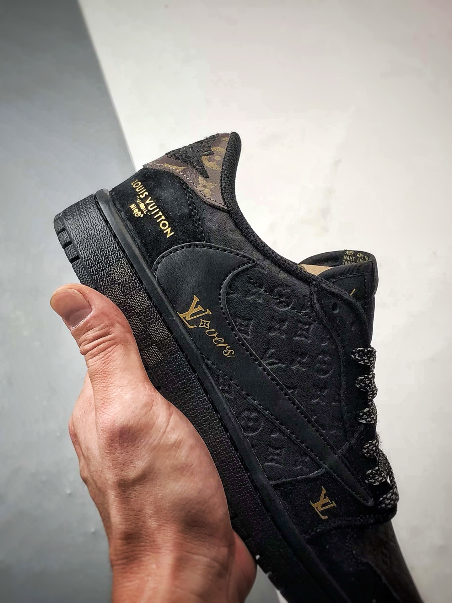 290 Air Jordan 1 Low ”高端定制” LV压花黑棕倒钩 DZ5899-033