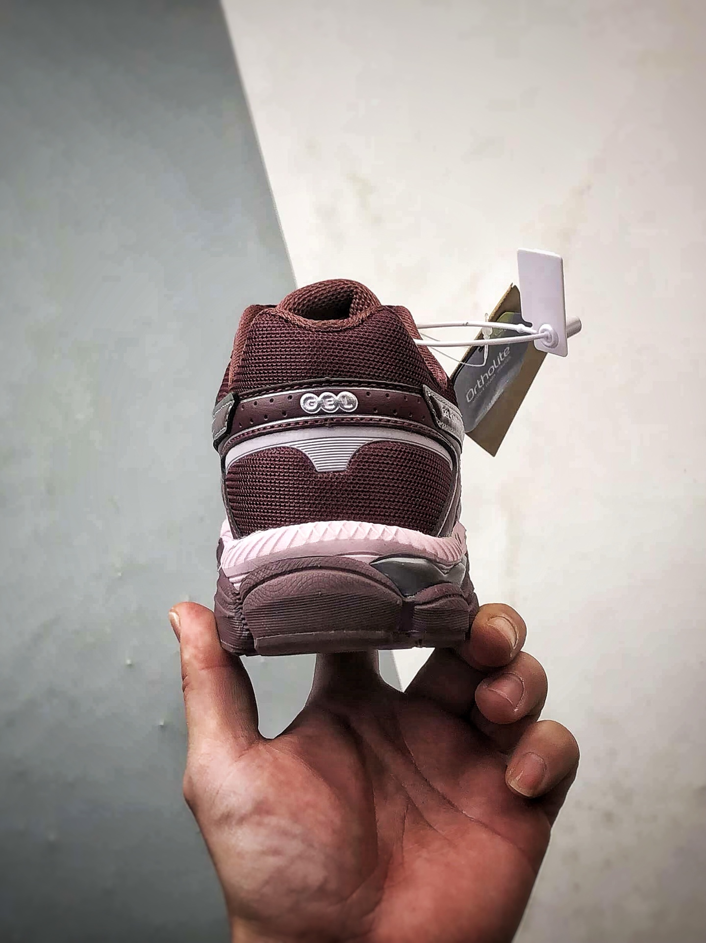 Asics Gel-Cumulus 16 落日红 亚瑟士复古时尚缓震运动跑步鞋 1203A733-600