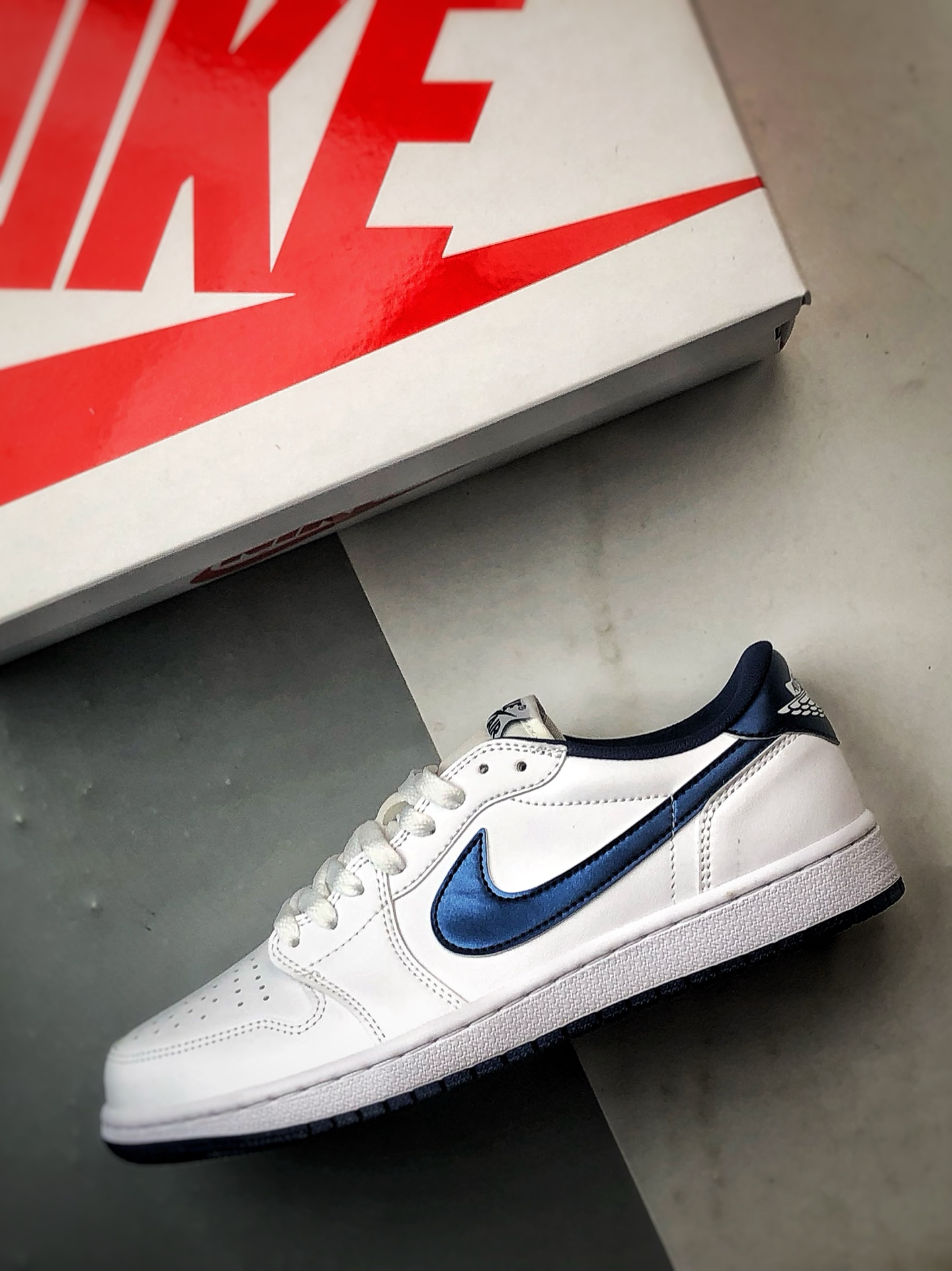 Air Jordan 1 Low 85 白蓝 FB9933-141