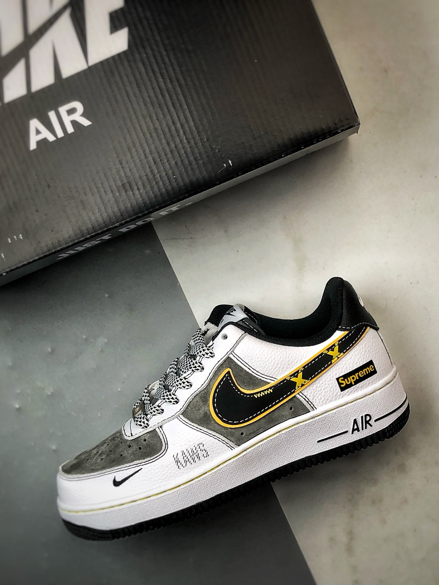 Sup x Air Force 1 Low 白灰黑黄钩 XZ6188-259