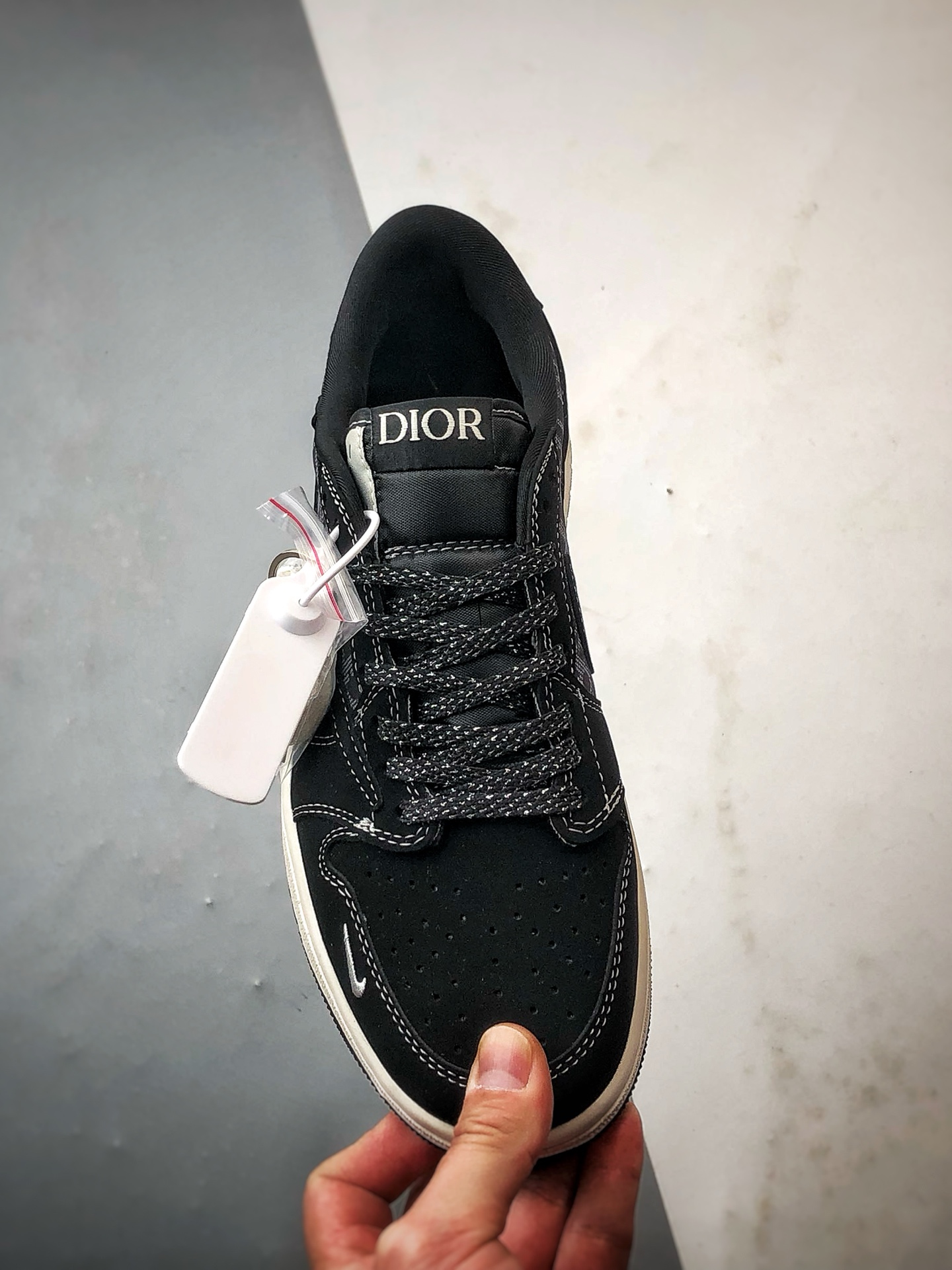 Air Jordan 1 Low ”高端定制” 迪奥印花黑白倒钩 JW1188-167