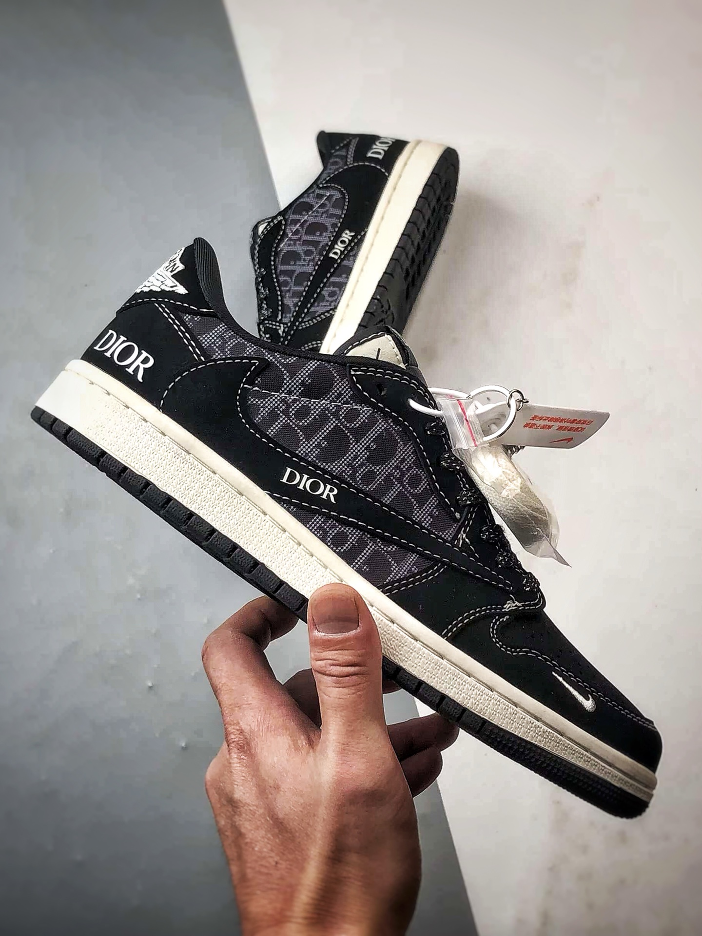 Air Jordan 1 Low ”高端定制” 迪奥印花黑白倒钩 JW1188-167