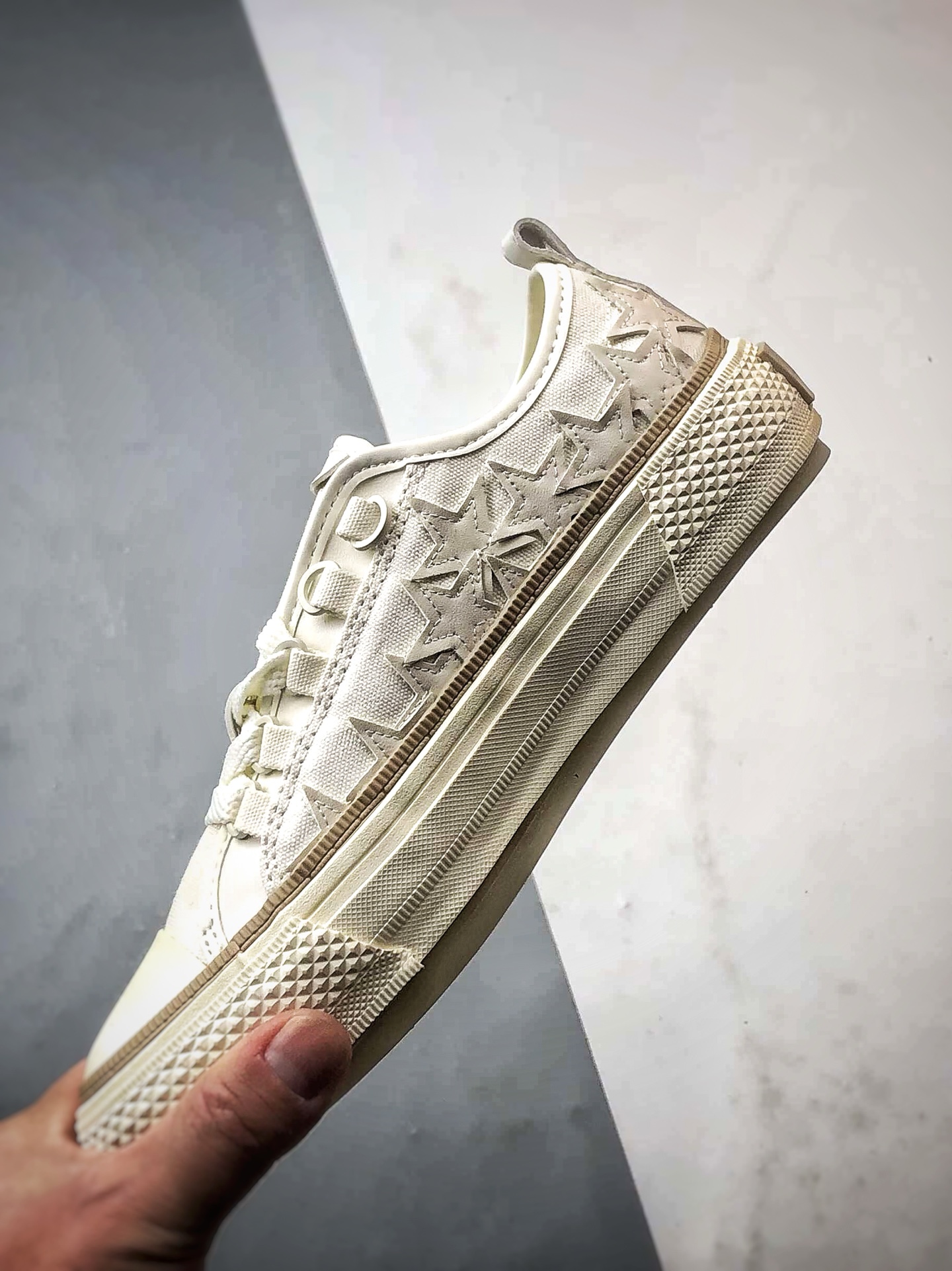 AMIRI Stars Court 米色 埃米尔皮质星星复古休闲板鞋