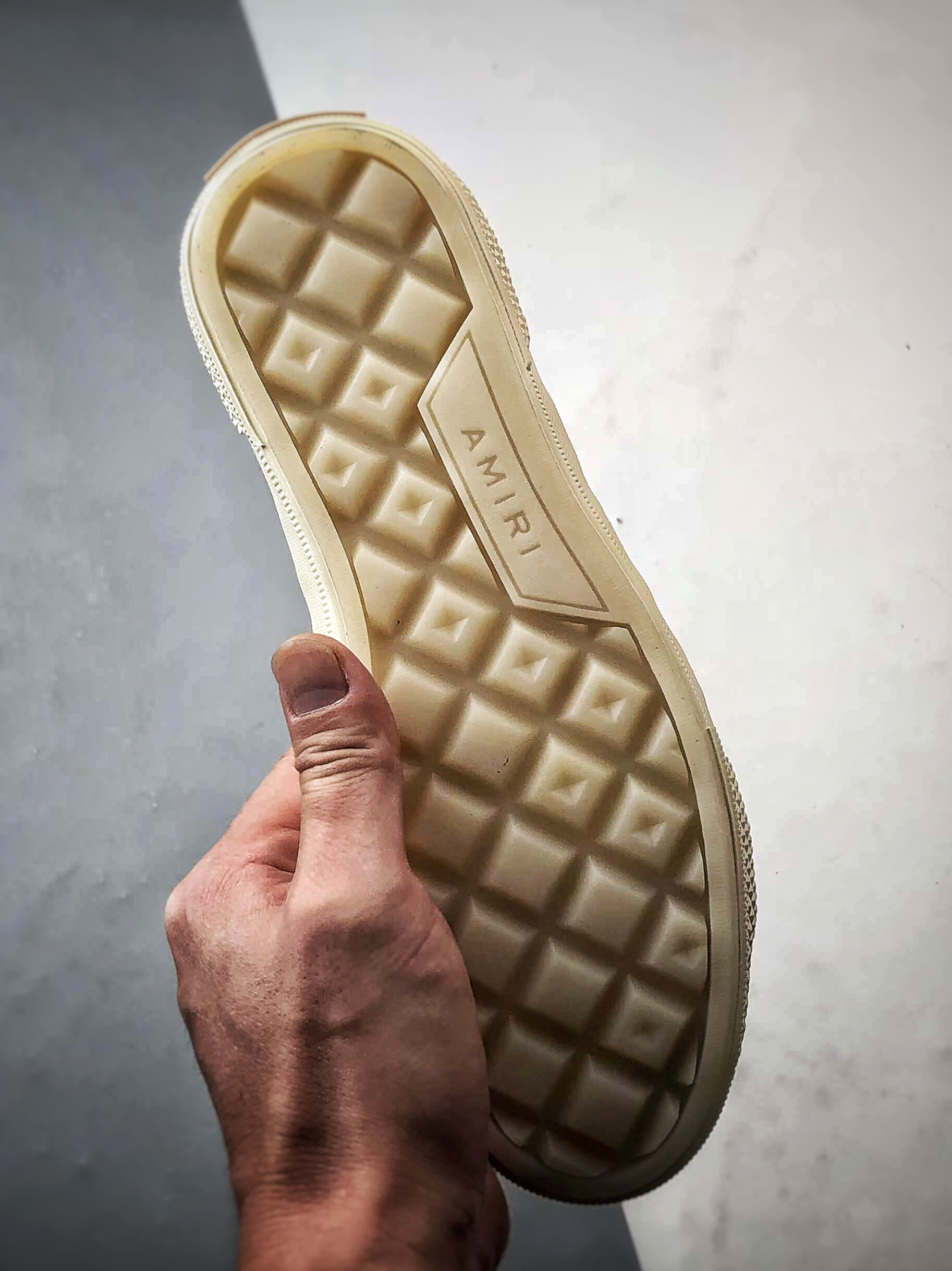 AMIRI Stars Court 米色 埃米尔皮质星星复古休闲板鞋