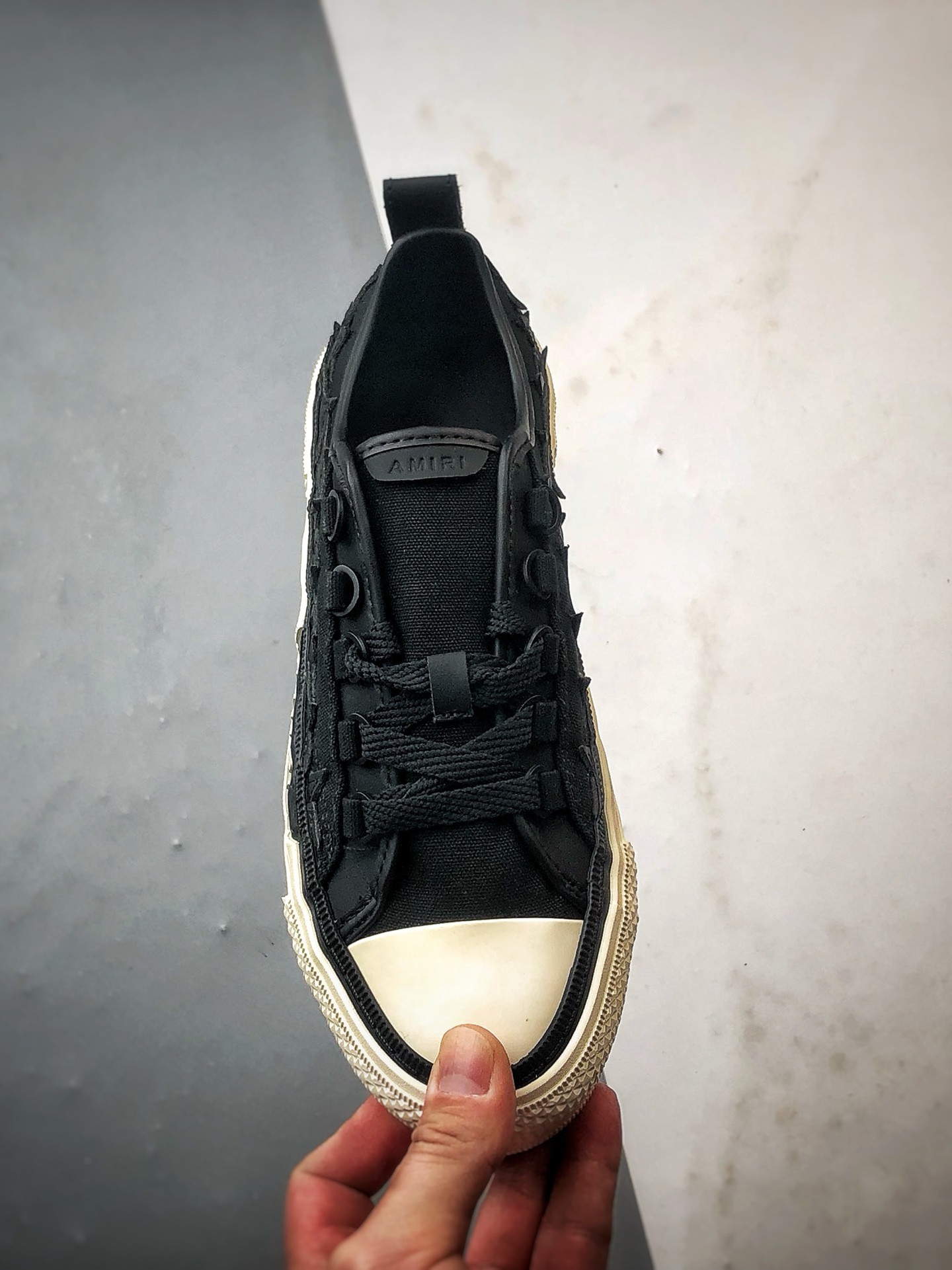 AMIRI Stars Court 黑色 埃米尔皮质星星复古休闲板鞋