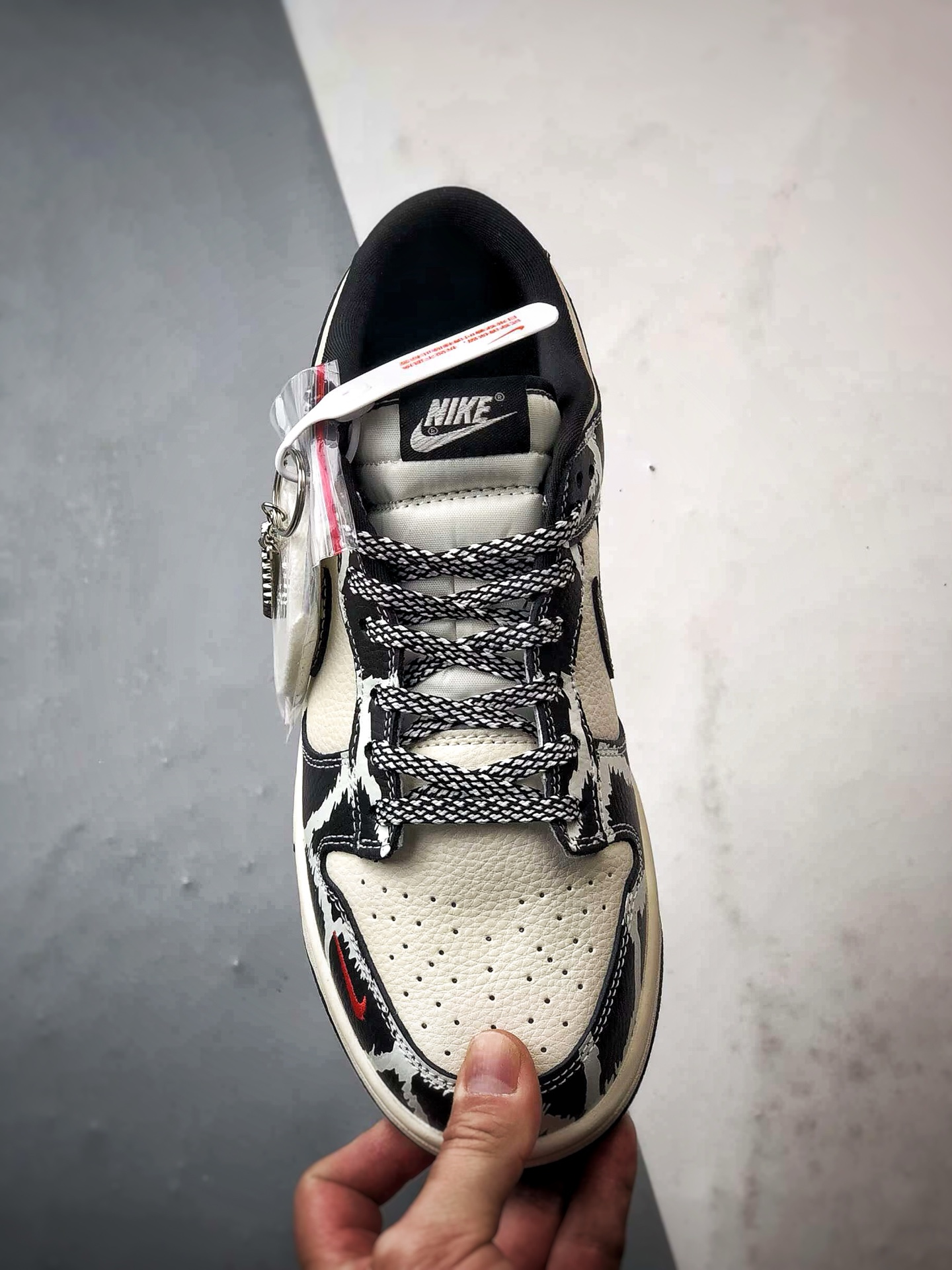 270 NK Dunk Low Retro ”DIY高端定制” Sup米白黑 低帮休闲运动板鞋 SJ8888-005