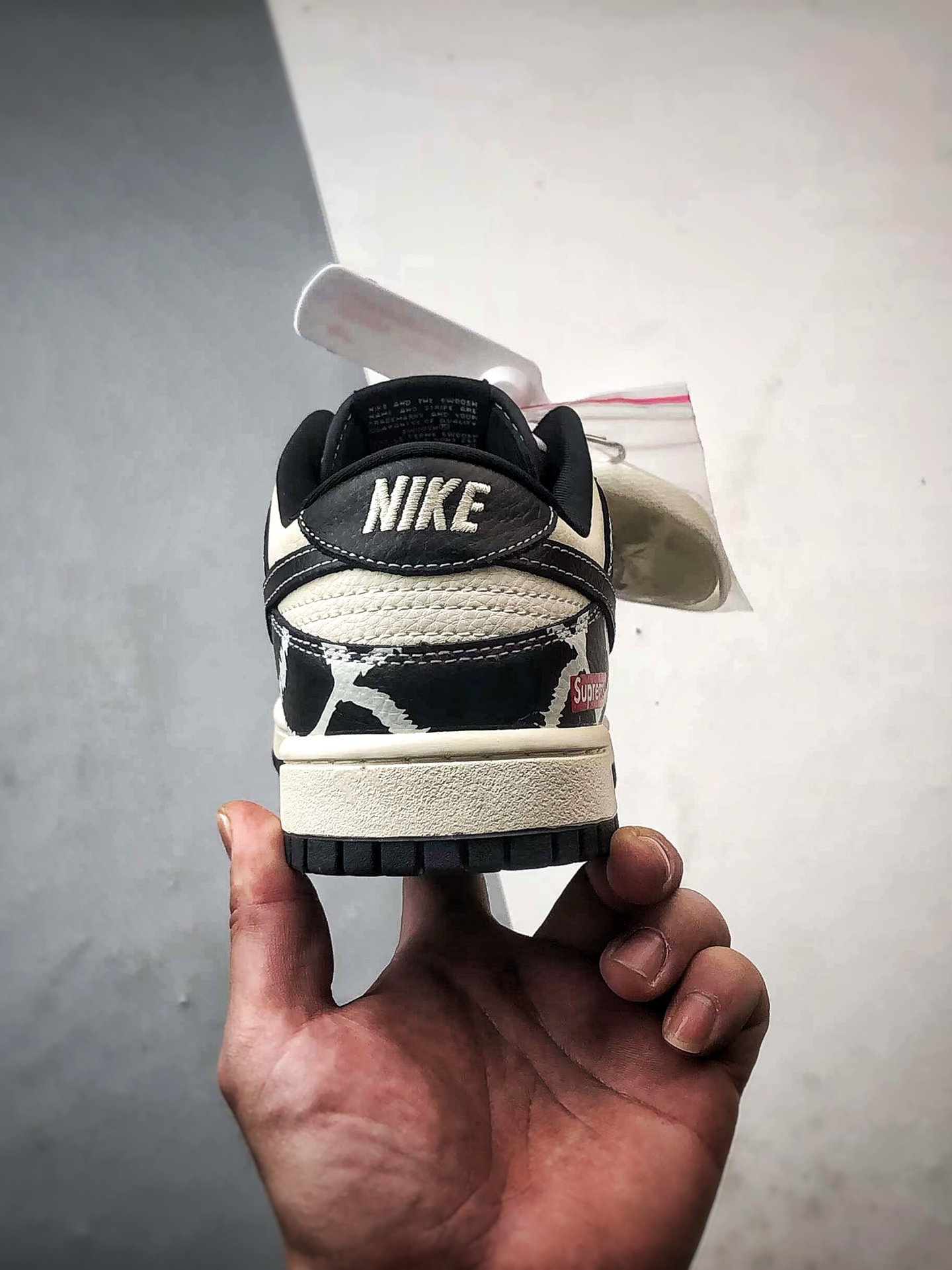 270 NK Dunk Low Retro ”DIY高端定制” Sup米白黑 低帮休闲运动板鞋 SJ8888-005