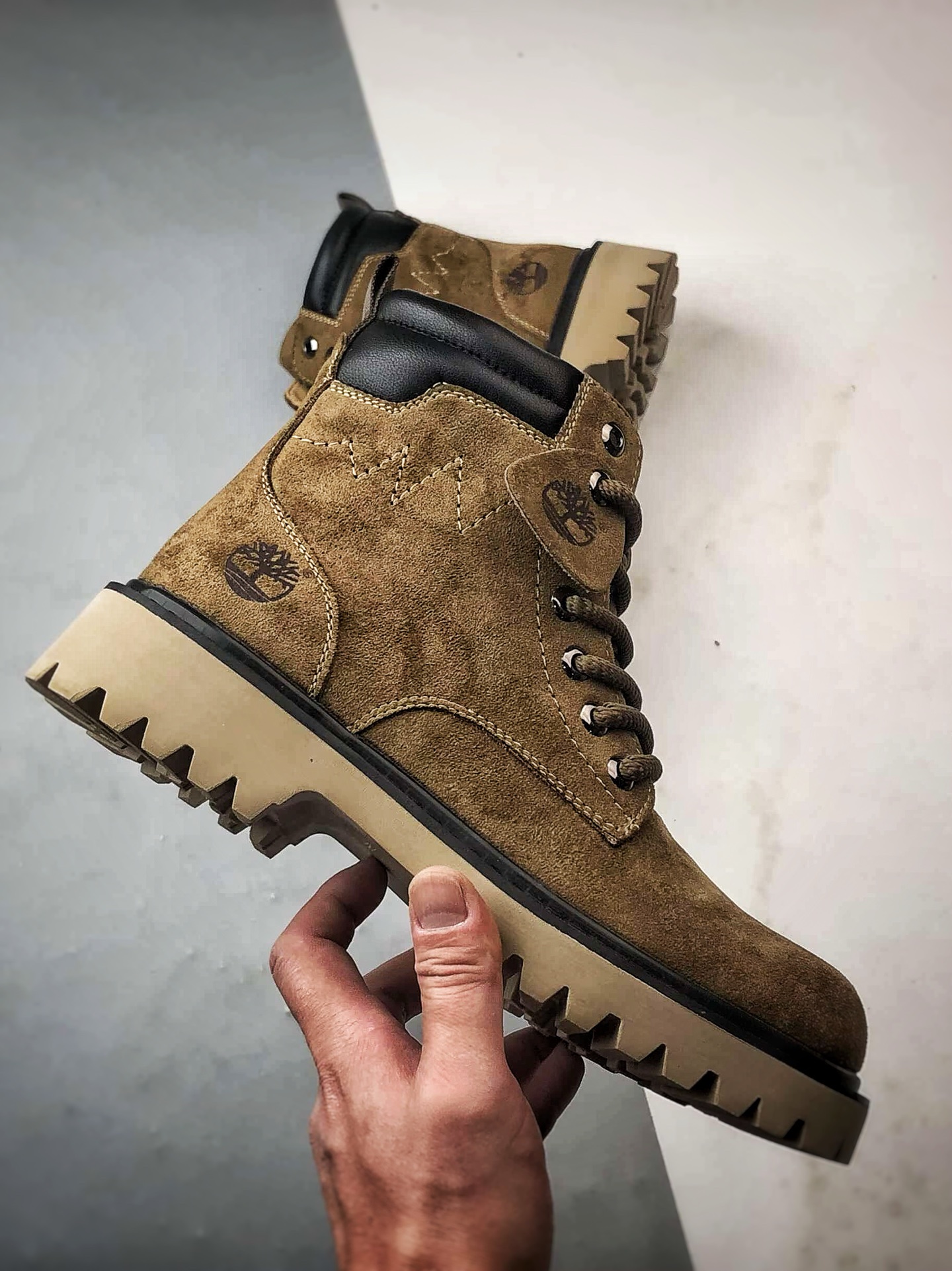 320 Timberland 添柏岚/天伯伦 秋冬必备户外加绒休闲大黄靴
