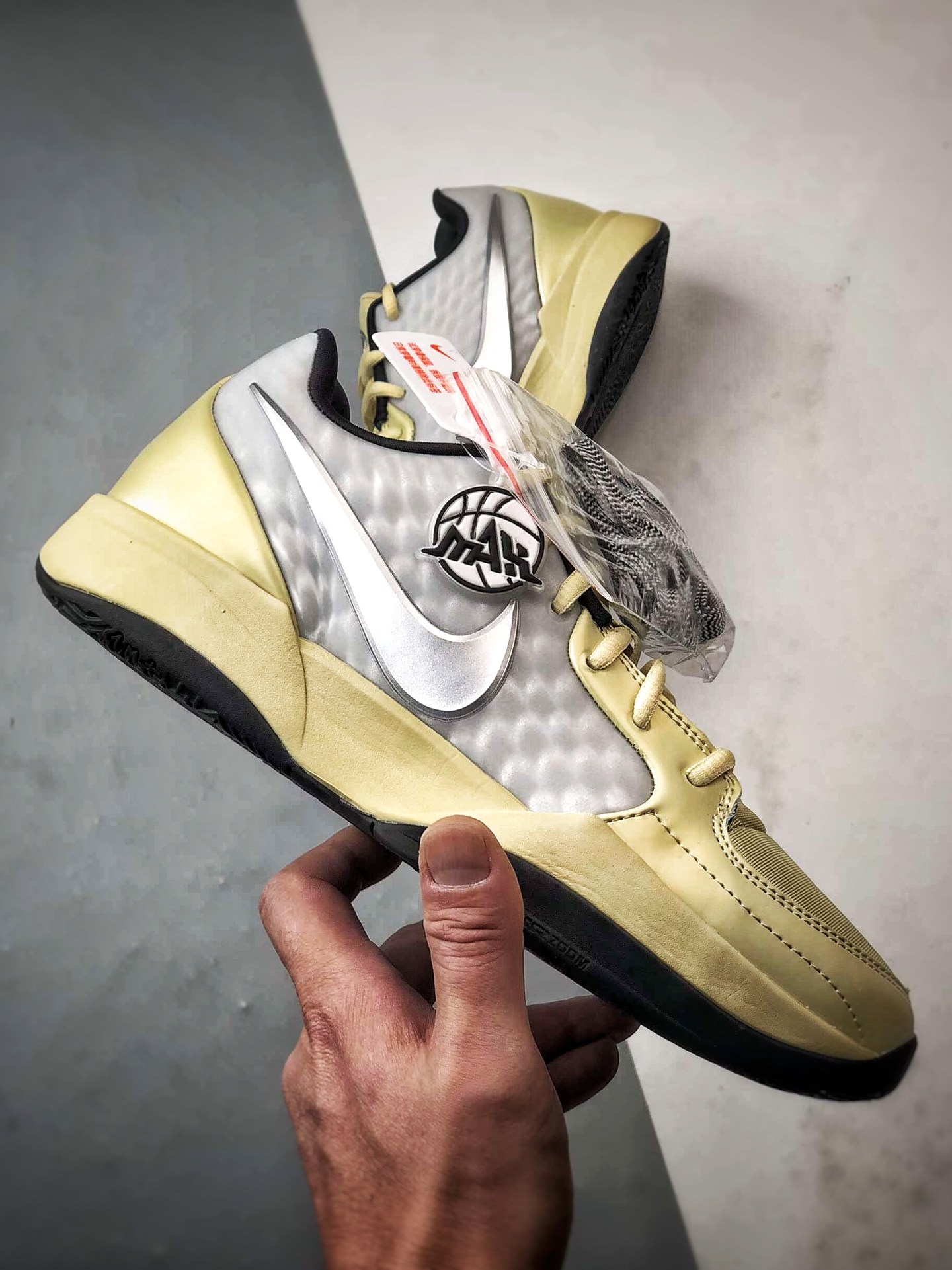 NK Ja 2 EYBL 莫兰特2代 金色 灭世纯原 颠覆革新 HQ5693-700