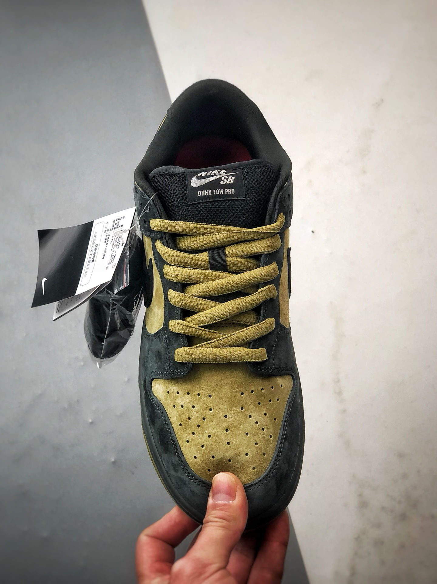 230 性价比触顶 同价区间无对手 Supreme x NK Dunk SB Low 亚洲限定黄黑 低帮复古休闲运动滑板鞋 HQ8487-300