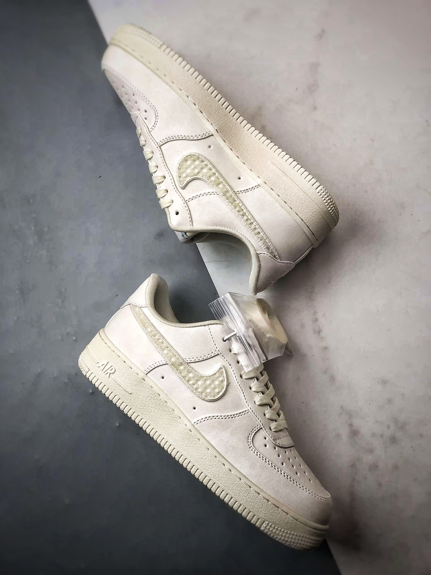 240 Air Force 1 Low Sail 米色 IH7351-010