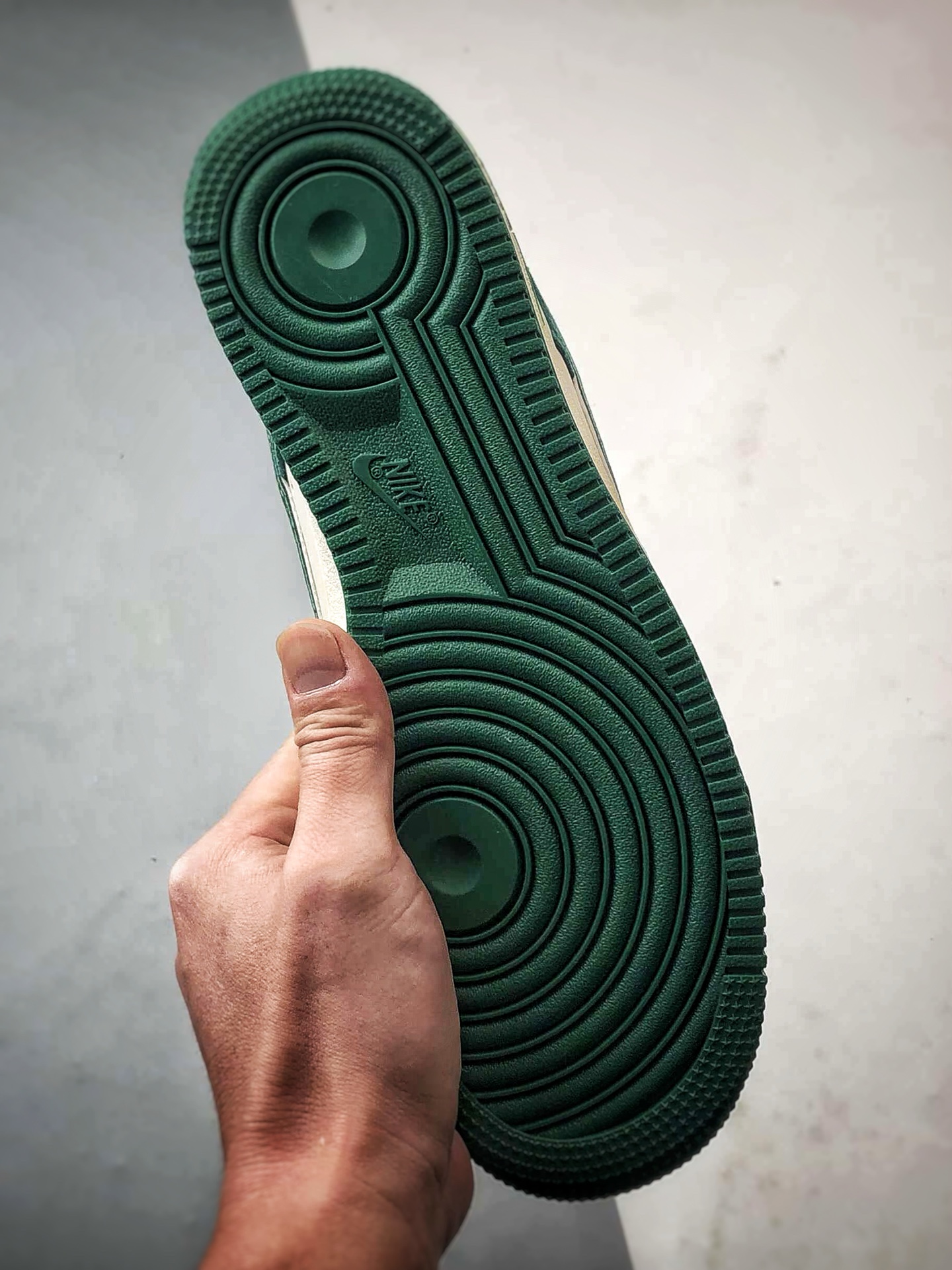 alo x Air Force 1 Low 米绿麂皮 SY1388-011-High Quatity Cheap Brand wholesale wholesaler seller Clothes Bags handbags Sneakers Top Fashion Clothing Shoes from China Factory Chinese suppliers best Quality Beautiful Price alo x Air Force 1 Low 米绿麂皮 SY1388-011