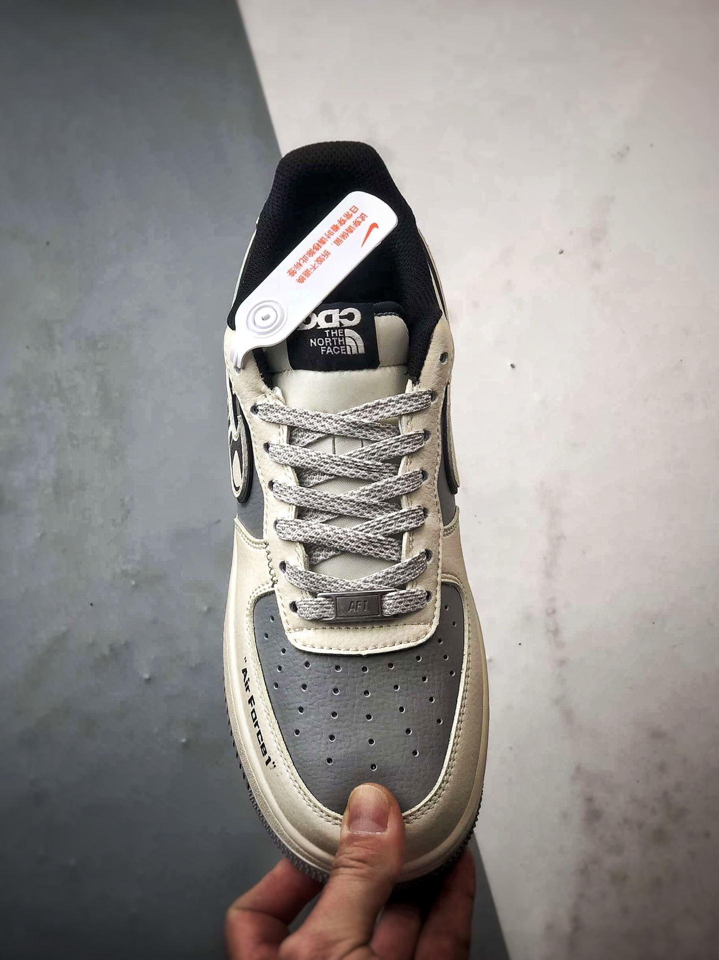 TNF x Air Force 1 Low 米灰黑 JP8028-066