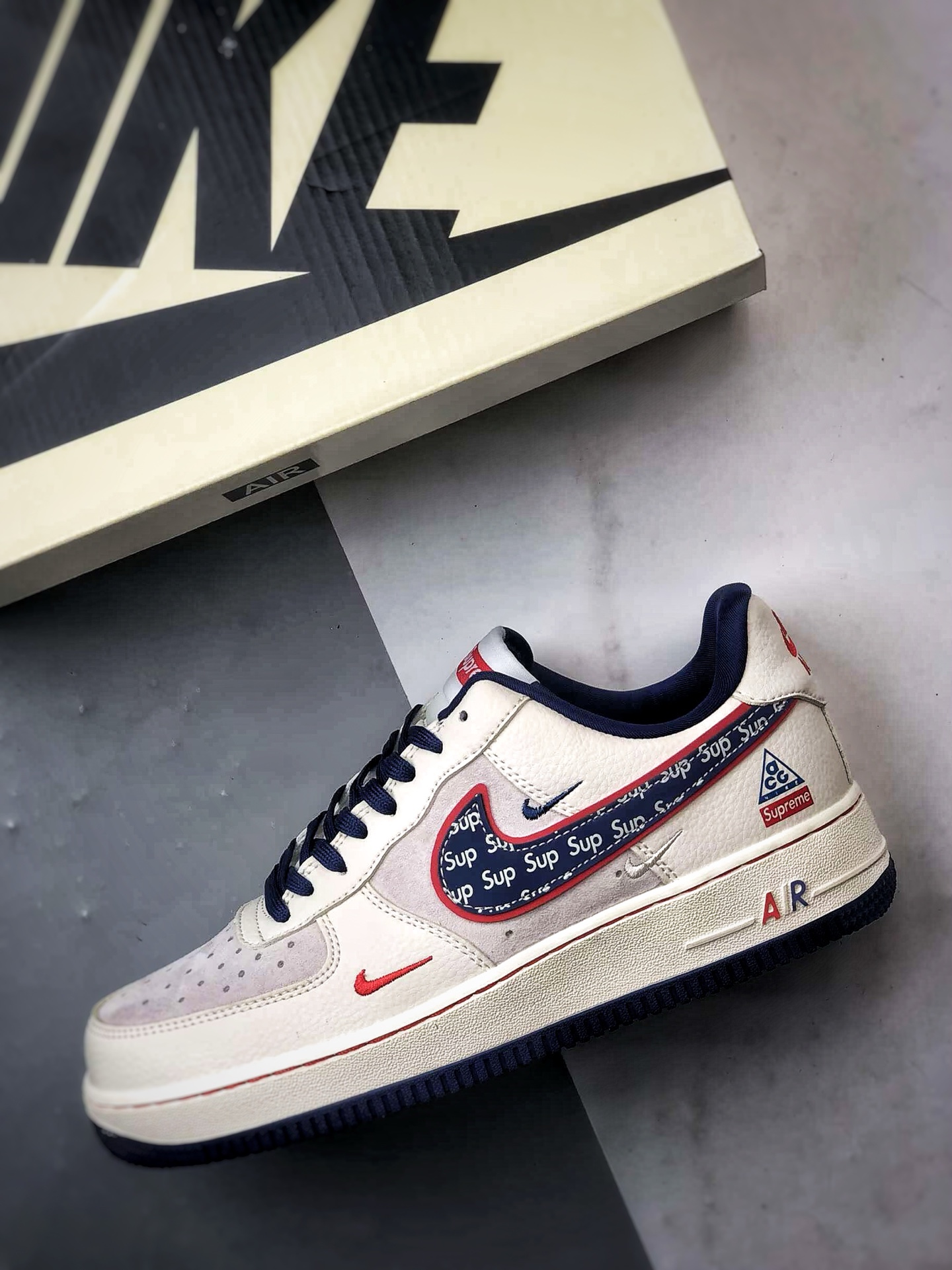 Sup x Air Force 1 Low 米蓝红 DD1982-328