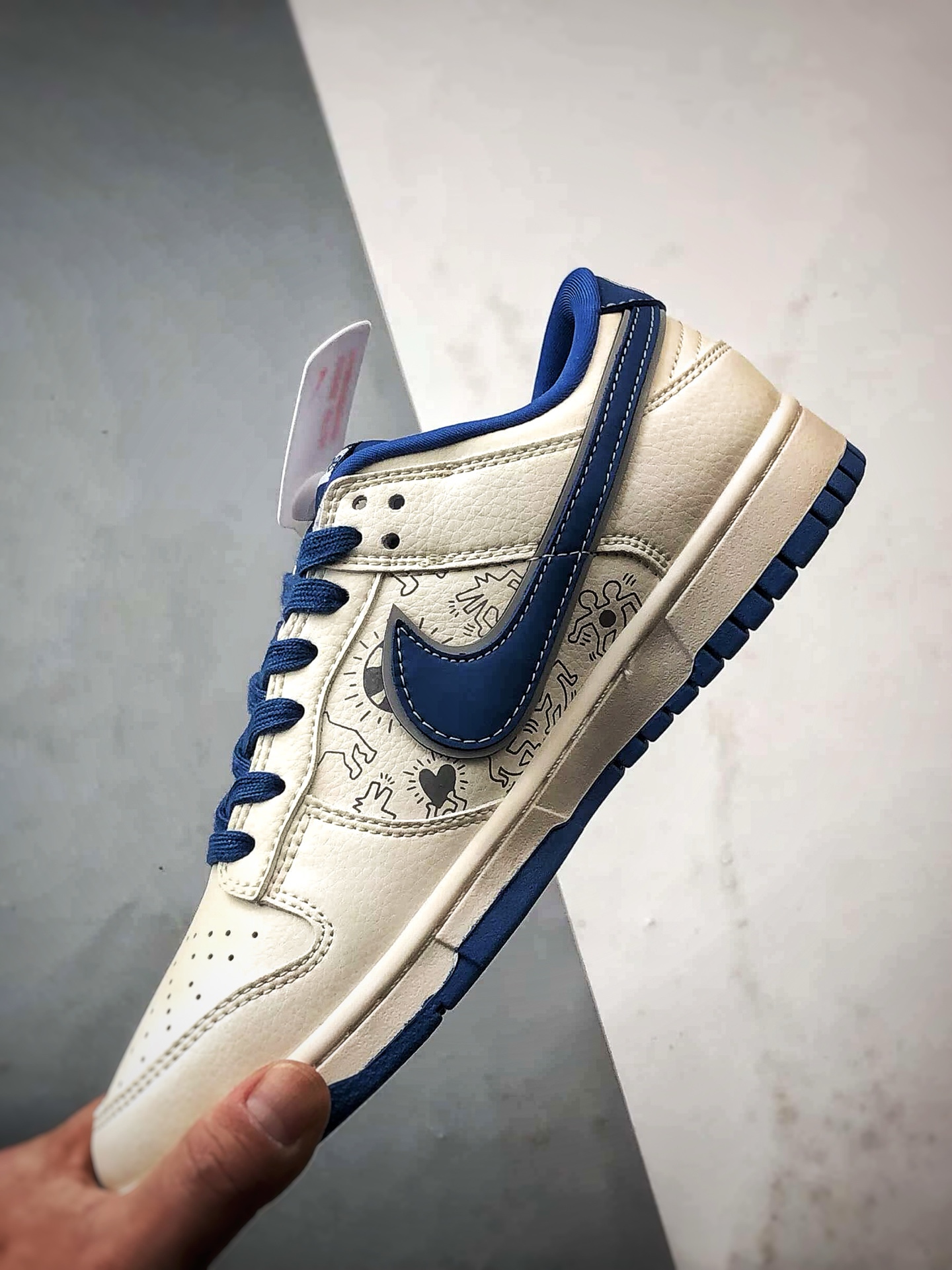 NK Dunk Low Retro ”DIY高端定制” Sup涂鸦米白蓝 低帮休闲运动板鞋 XD1588-237