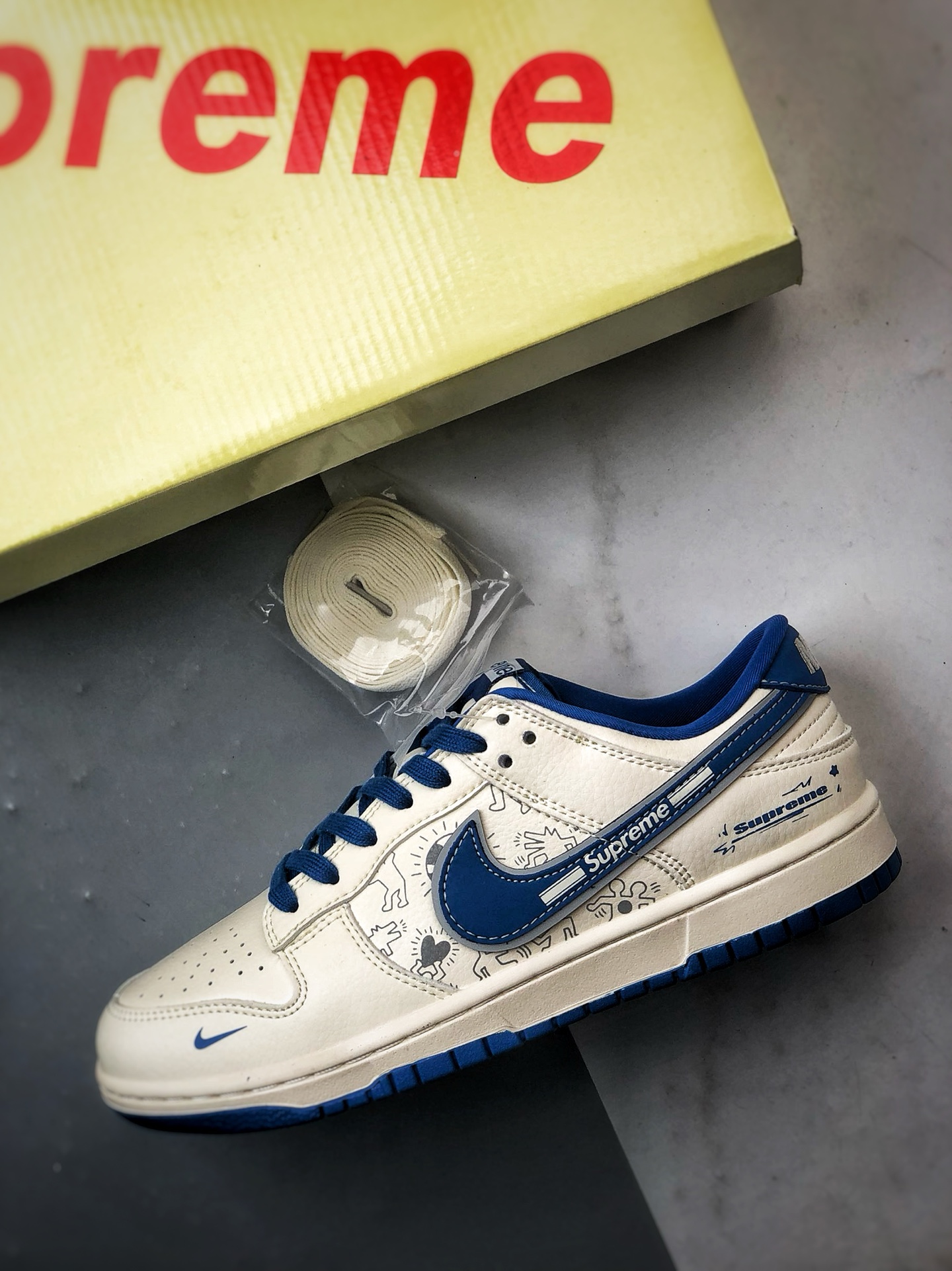 NK Dunk Low Retro ”DIY高端定制” Sup涂鸦米白蓝 低帮休闲运动板鞋 XD1588-237