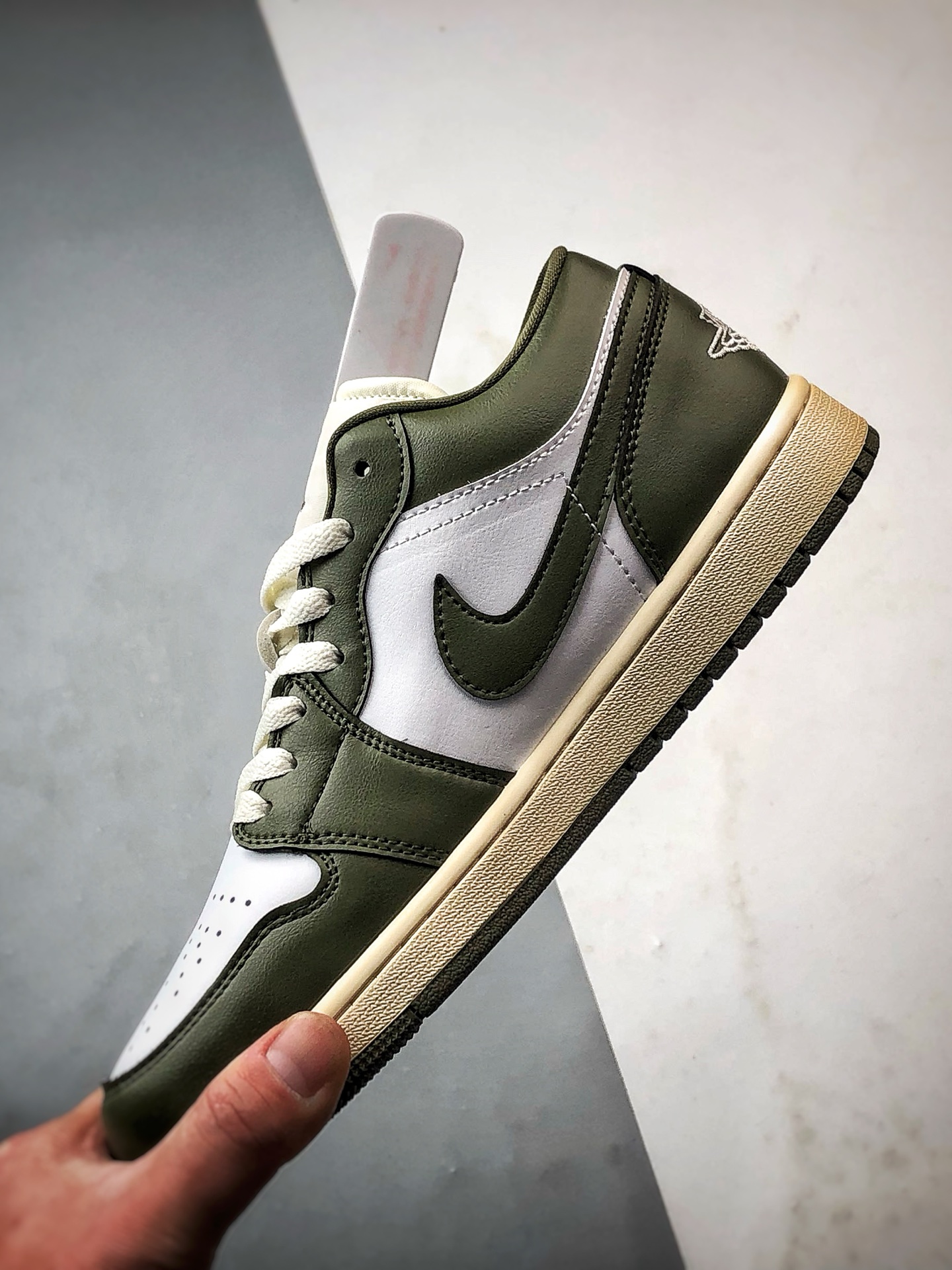 Air Jordan 1 Low 做旧白绿 DC0774-122
