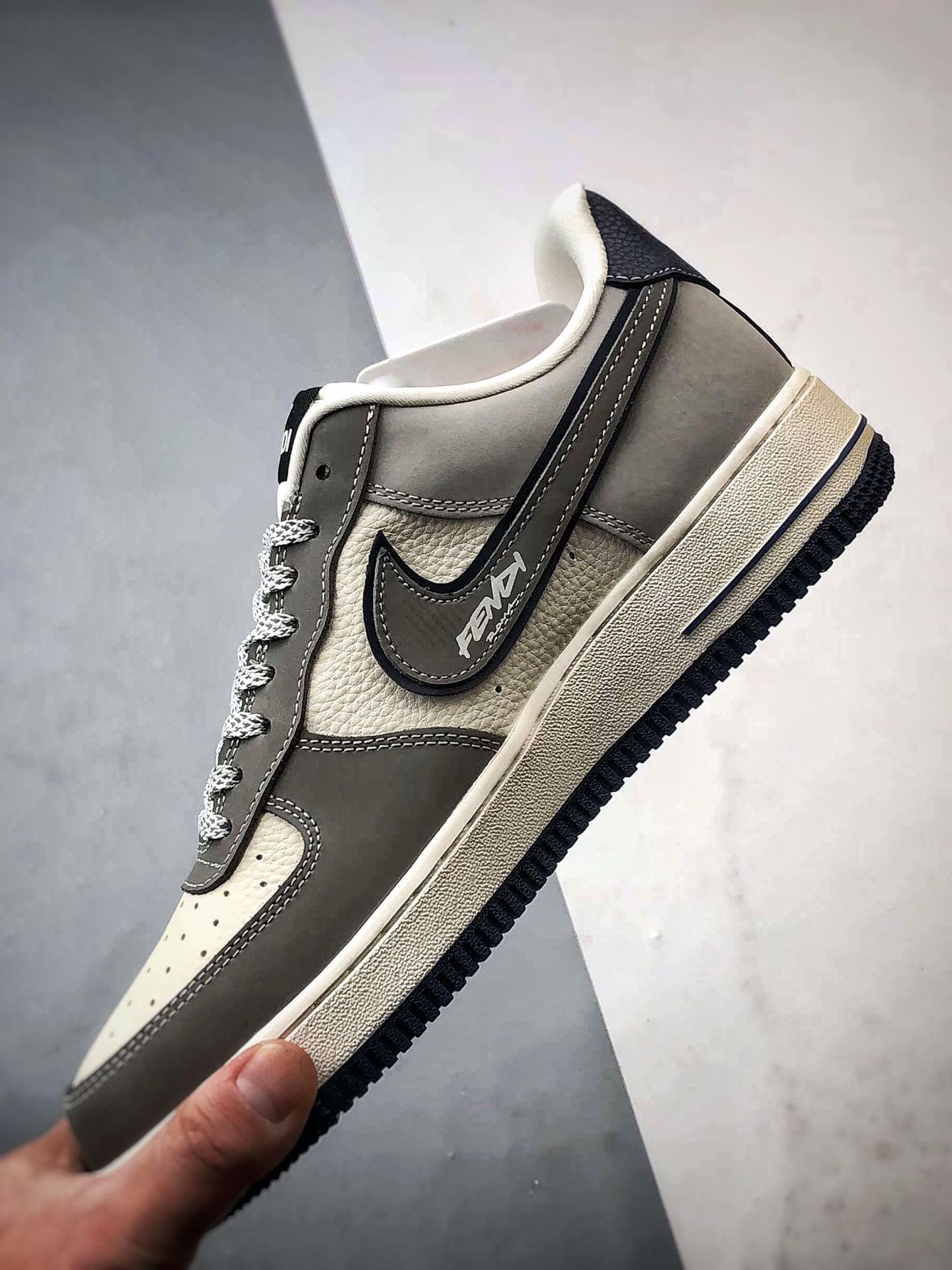 Fendi x Air Force 1 Low 米灰蓝 DF0188-110
